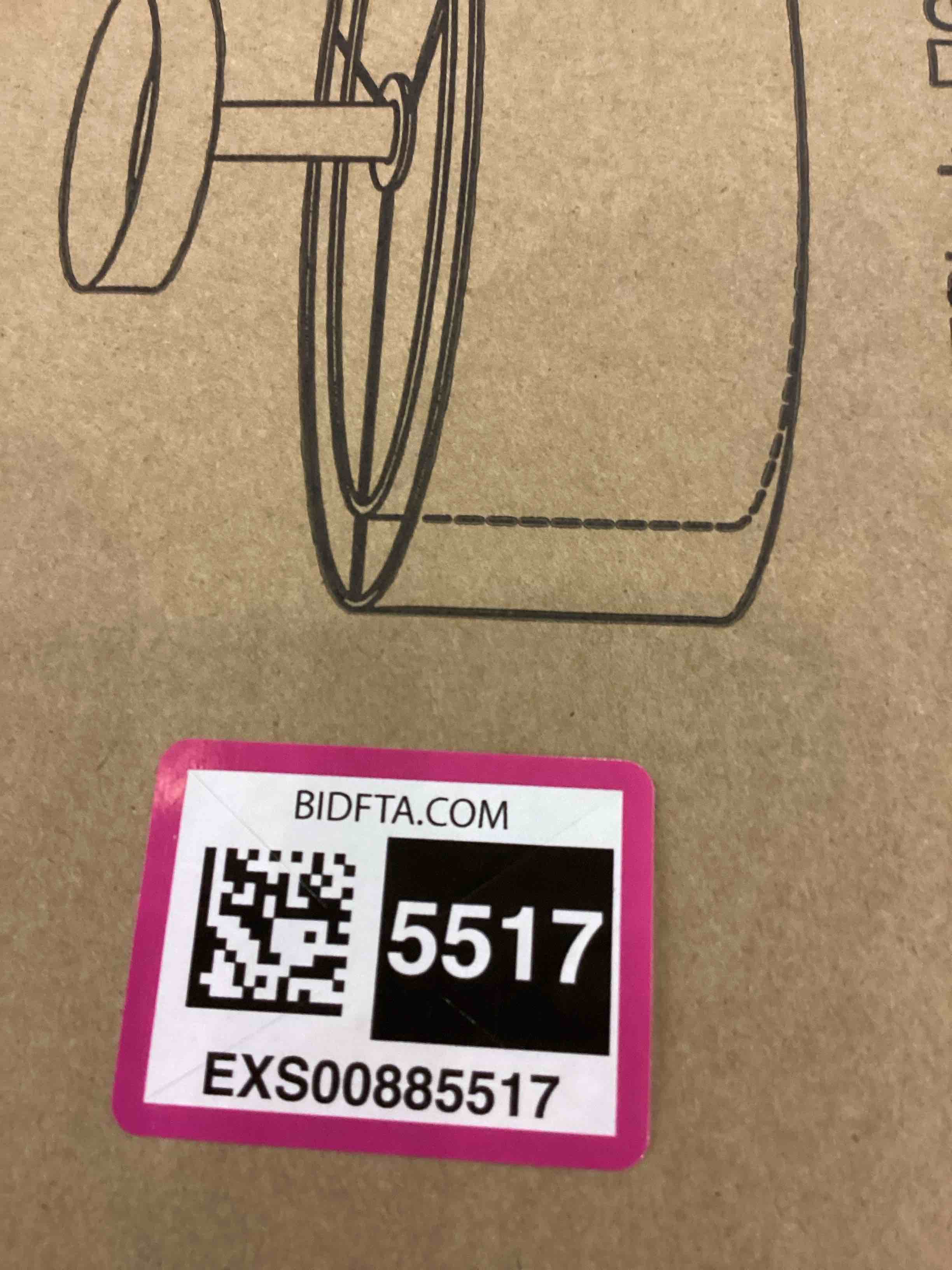 https://s3.amazonaws.com/lotting-images-prod/bidfta/EXS00885517_1701265622194.jpeg