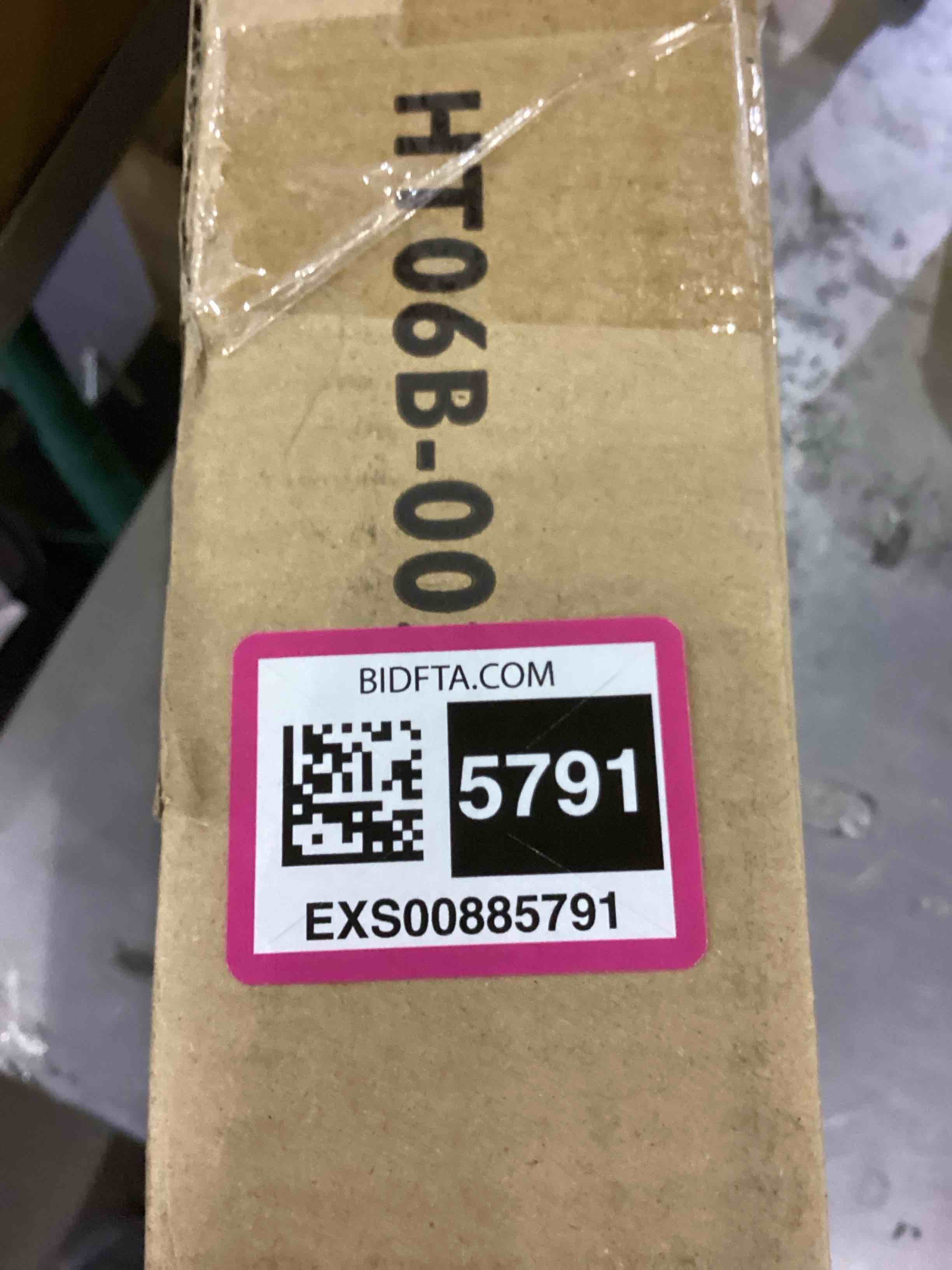 https://s3.amazonaws.com/lotting-images-prod/bidfta/EXS00885791_1701434098905.jpeg