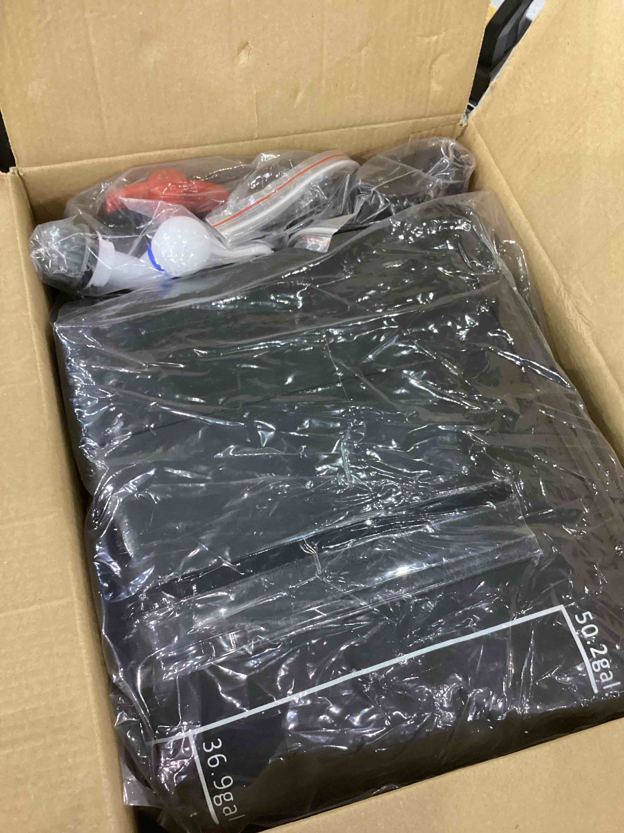 https://s3.amazonaws.com/lotting-images-prod/bidfta/EXS00885799_1701434847813.jpeg