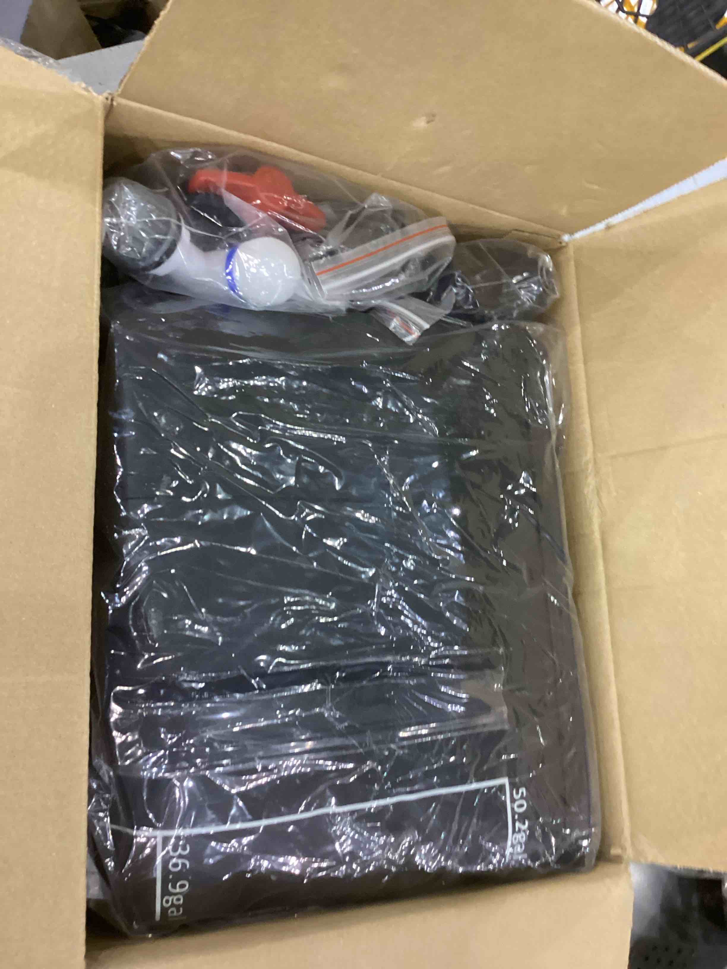 https://s3.amazonaws.com/lotting-images-prod/bidfta/EXS00885799_1701434860500.jpeg
