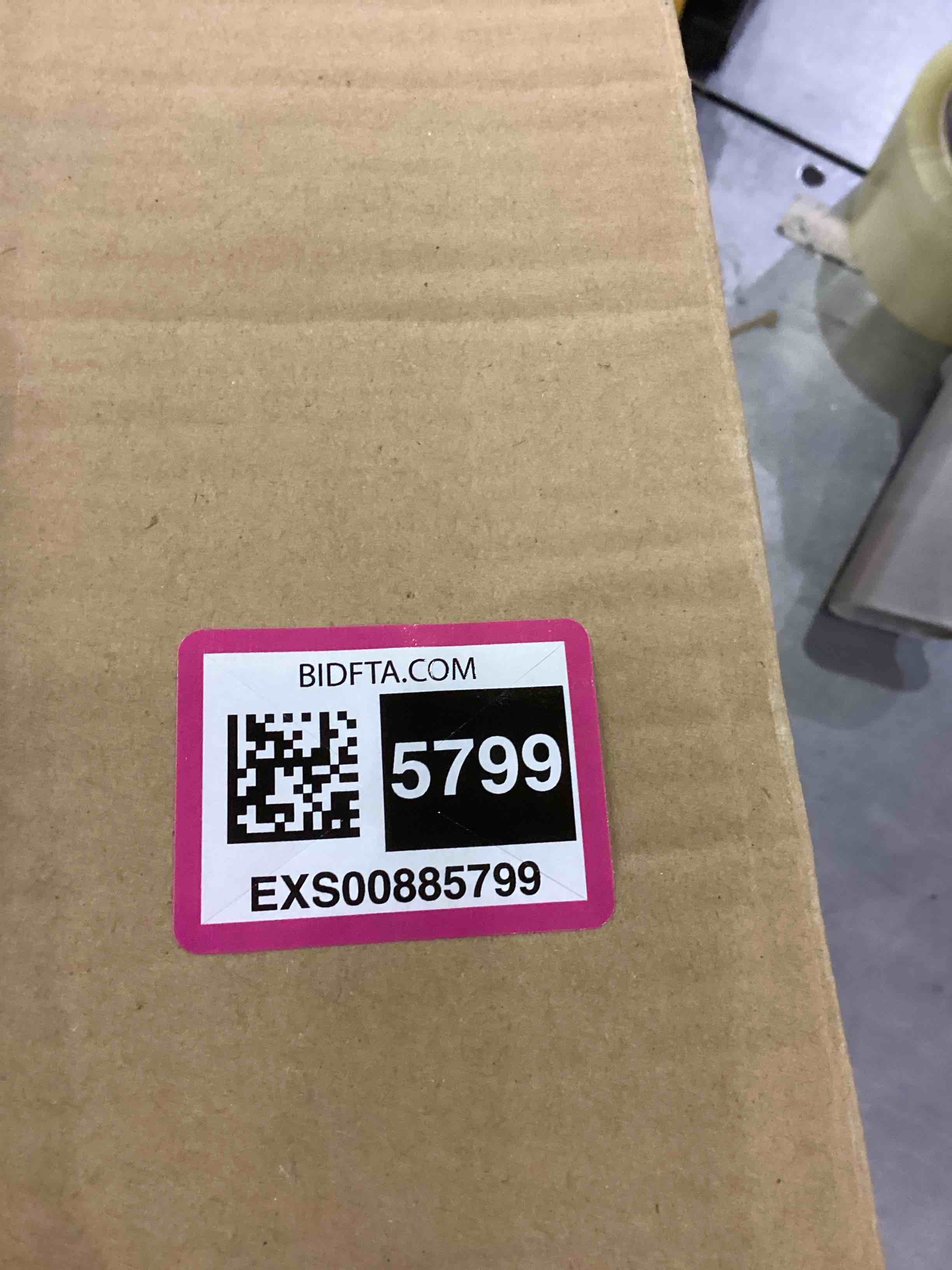 https://s3.amazonaws.com/lotting-images-prod/bidfta/EXS00885799_1701434881756.jpeg