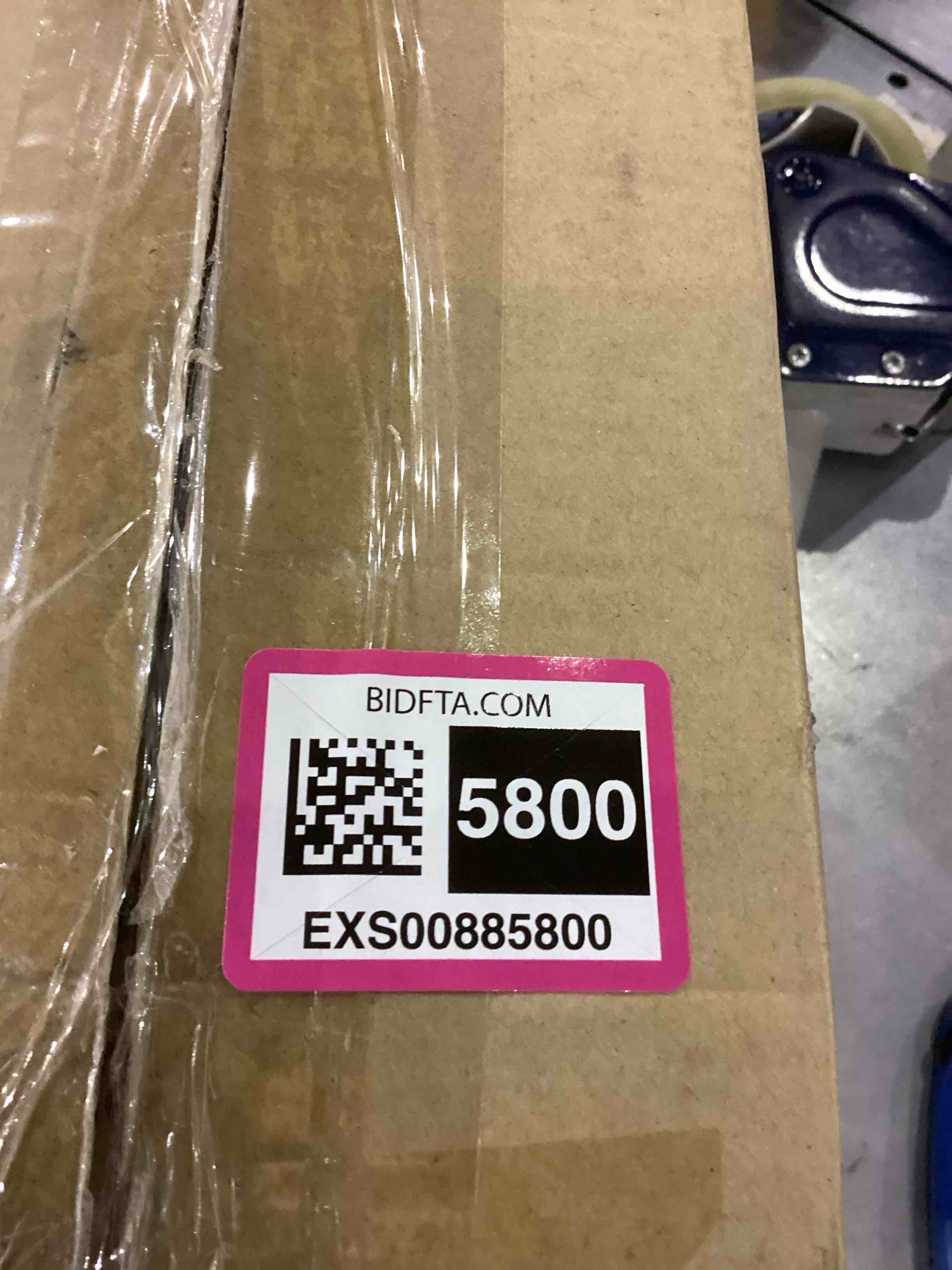 https://s3.amazonaws.com/lotting-images-prod/bidfta/EXS00885800_1701434980483.jpeg