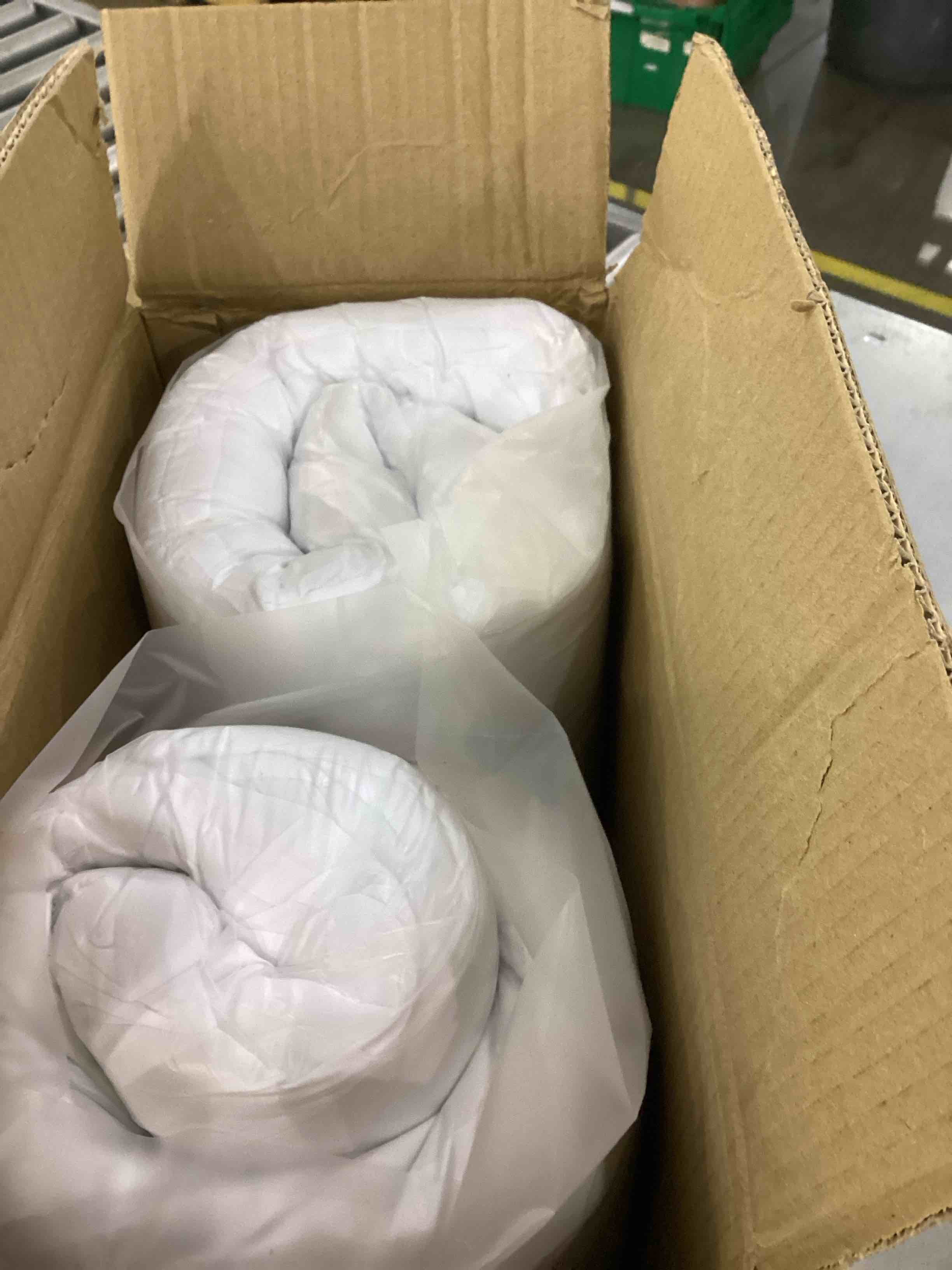 https://s3.amazonaws.com/lotting-images-prod/bidfta/EXS00885979_1701696764891.jpeg