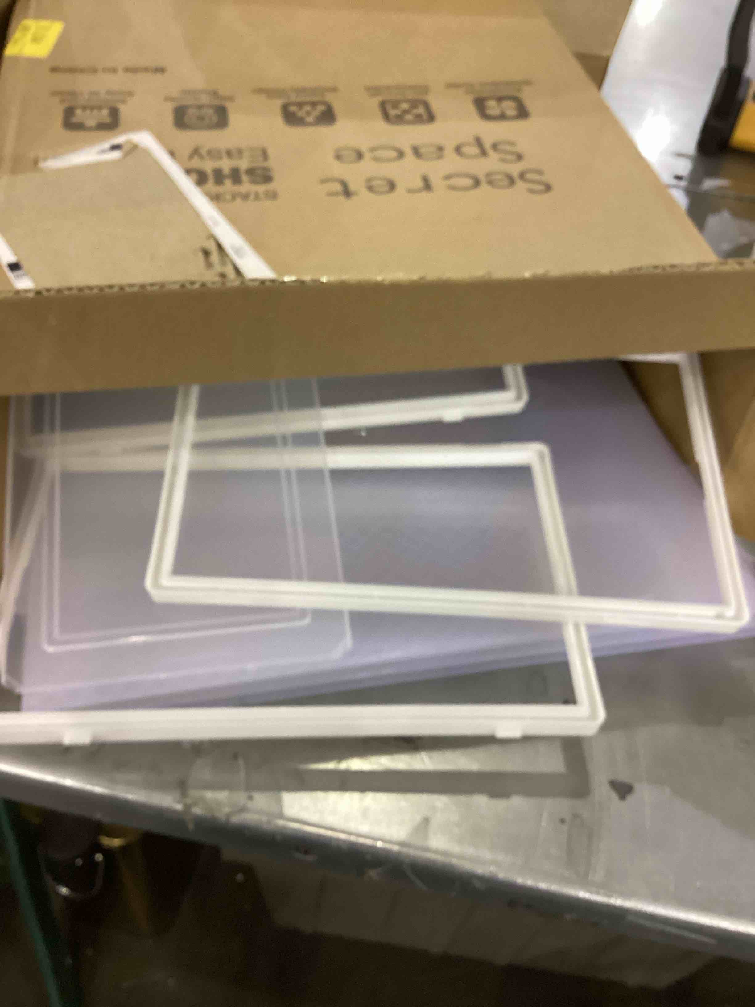 https://s3.amazonaws.com/lotting-images-prod/bidfta/EXS00885983_1701697208843.jpeg