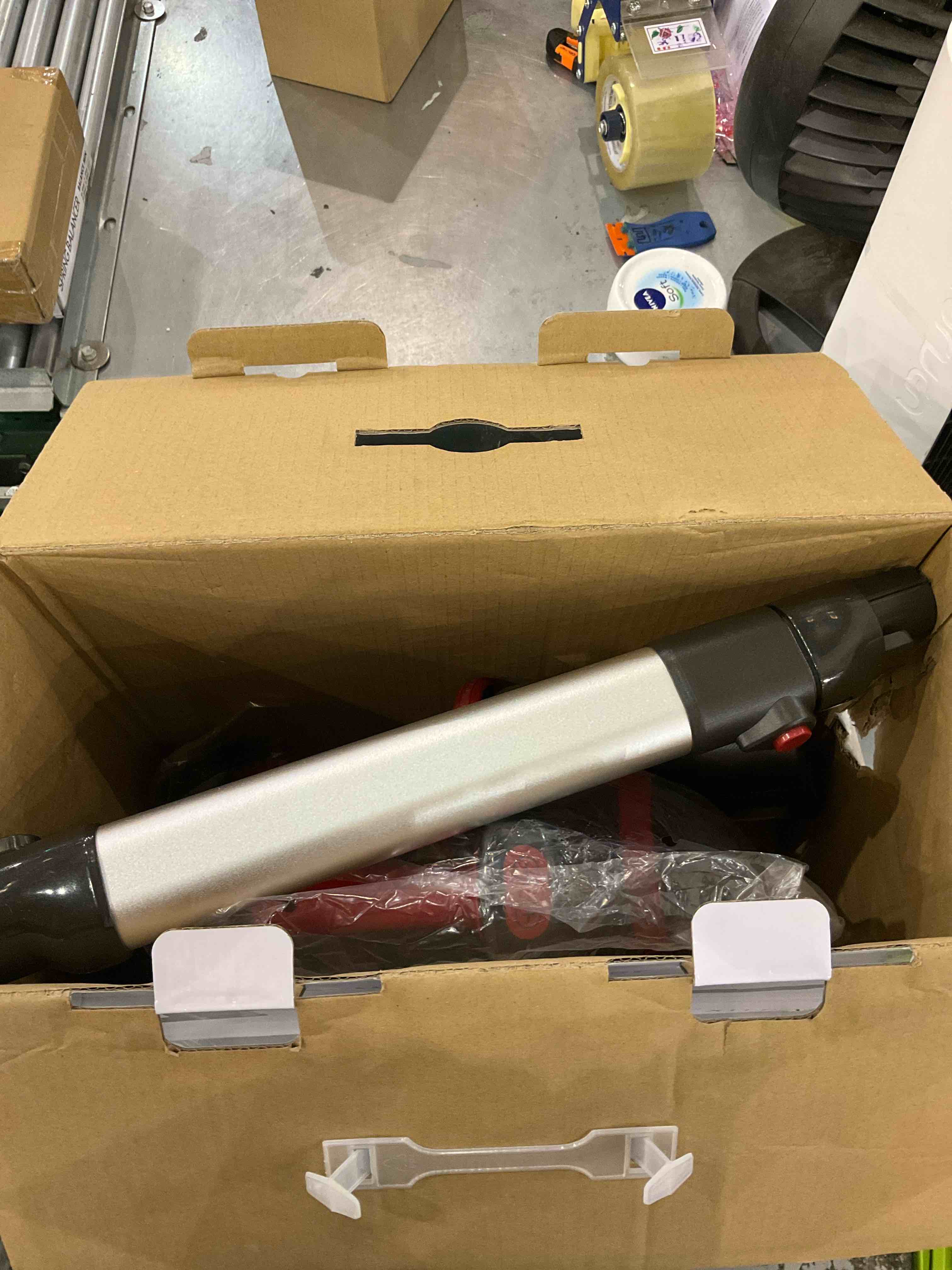 https://s3.amazonaws.com/lotting-images-prod/bidfta/EXS00886114_1700246258023.jpeg