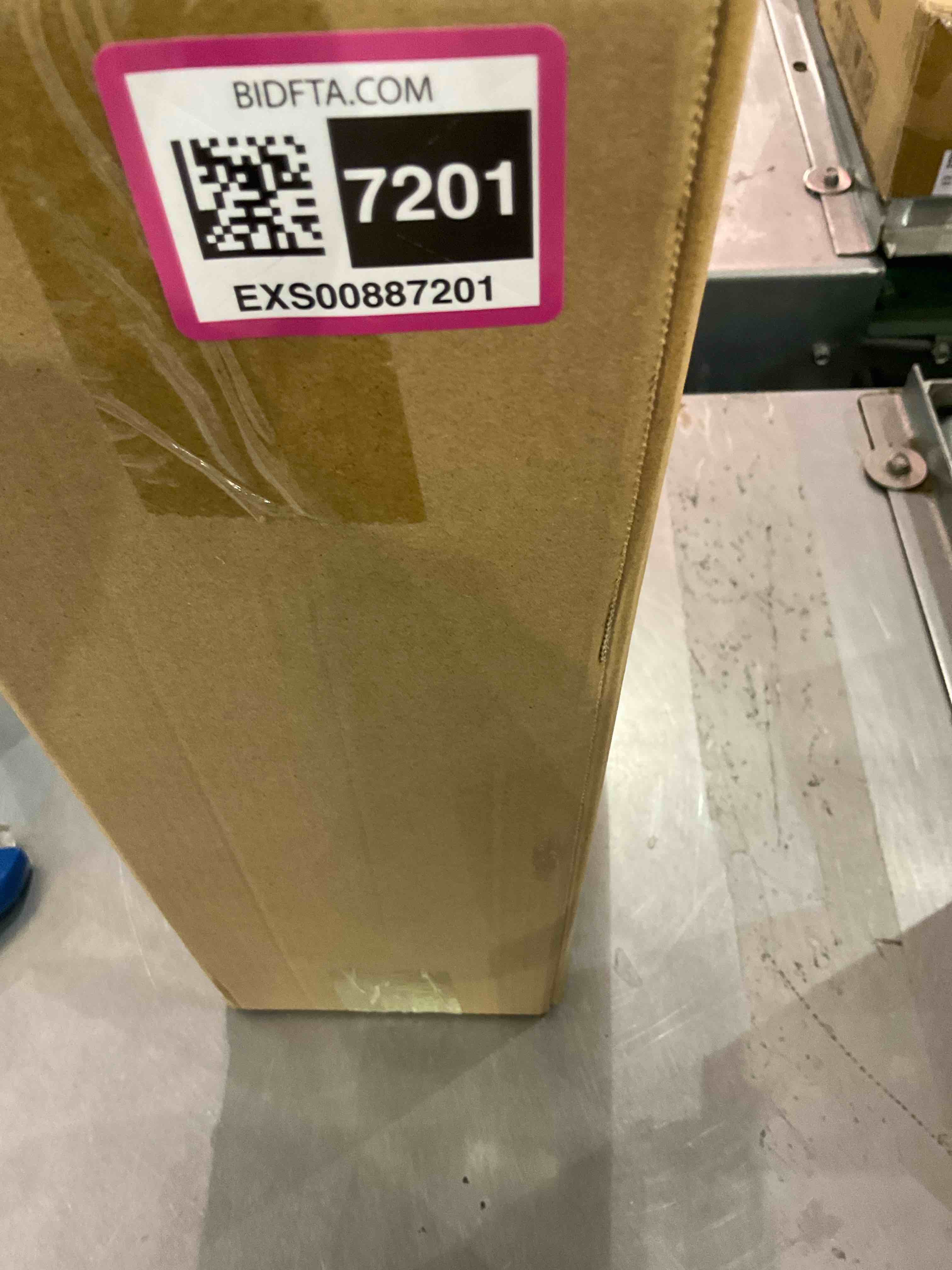 https://s3.amazonaws.com/lotting-images-prod/bidfta/EXS00887201_1700664169747.jpeg