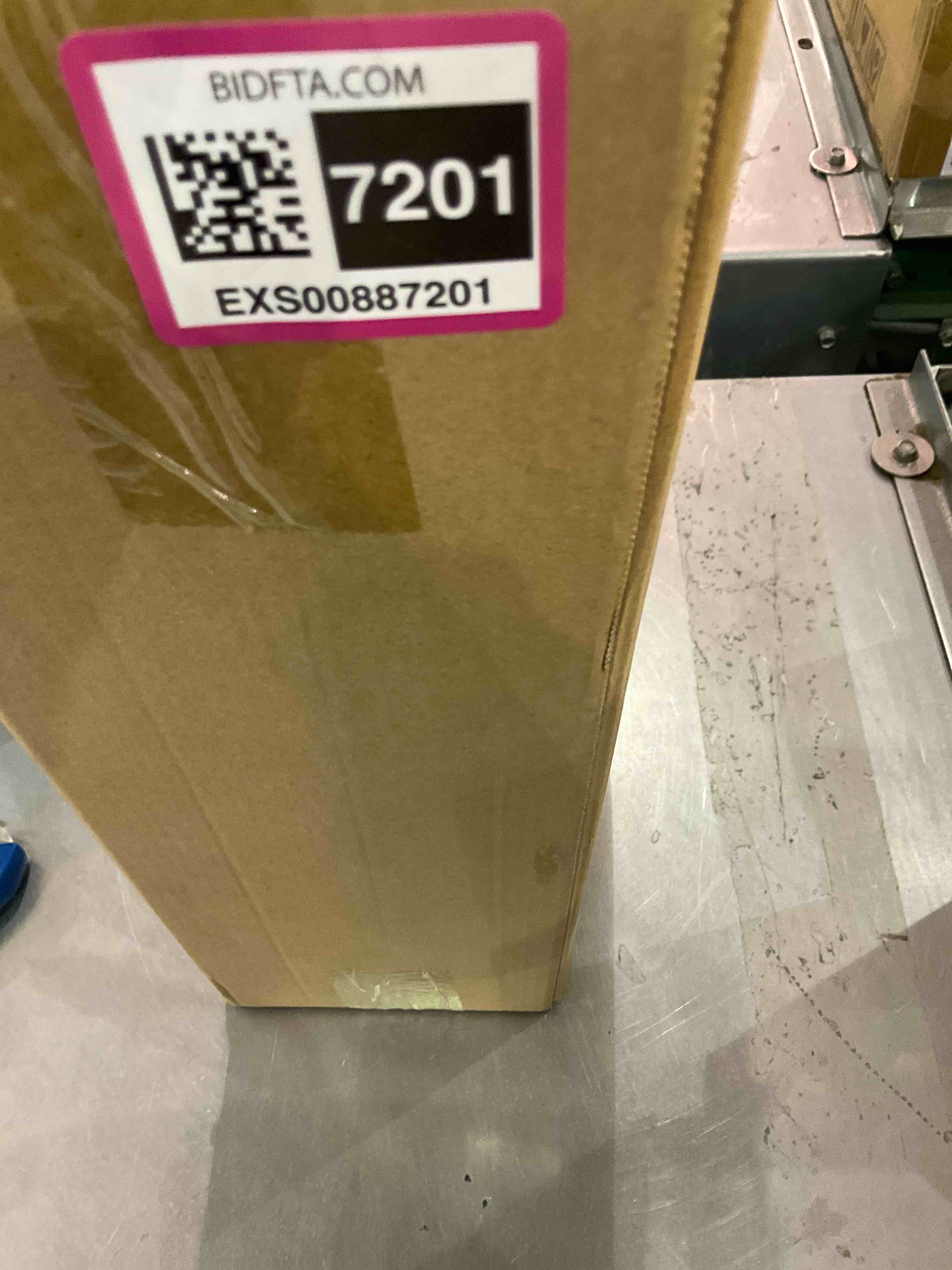 https://s3.amazonaws.com/lotting-images-prod/bidfta/EXS00887201_1700664171216.jpeg
