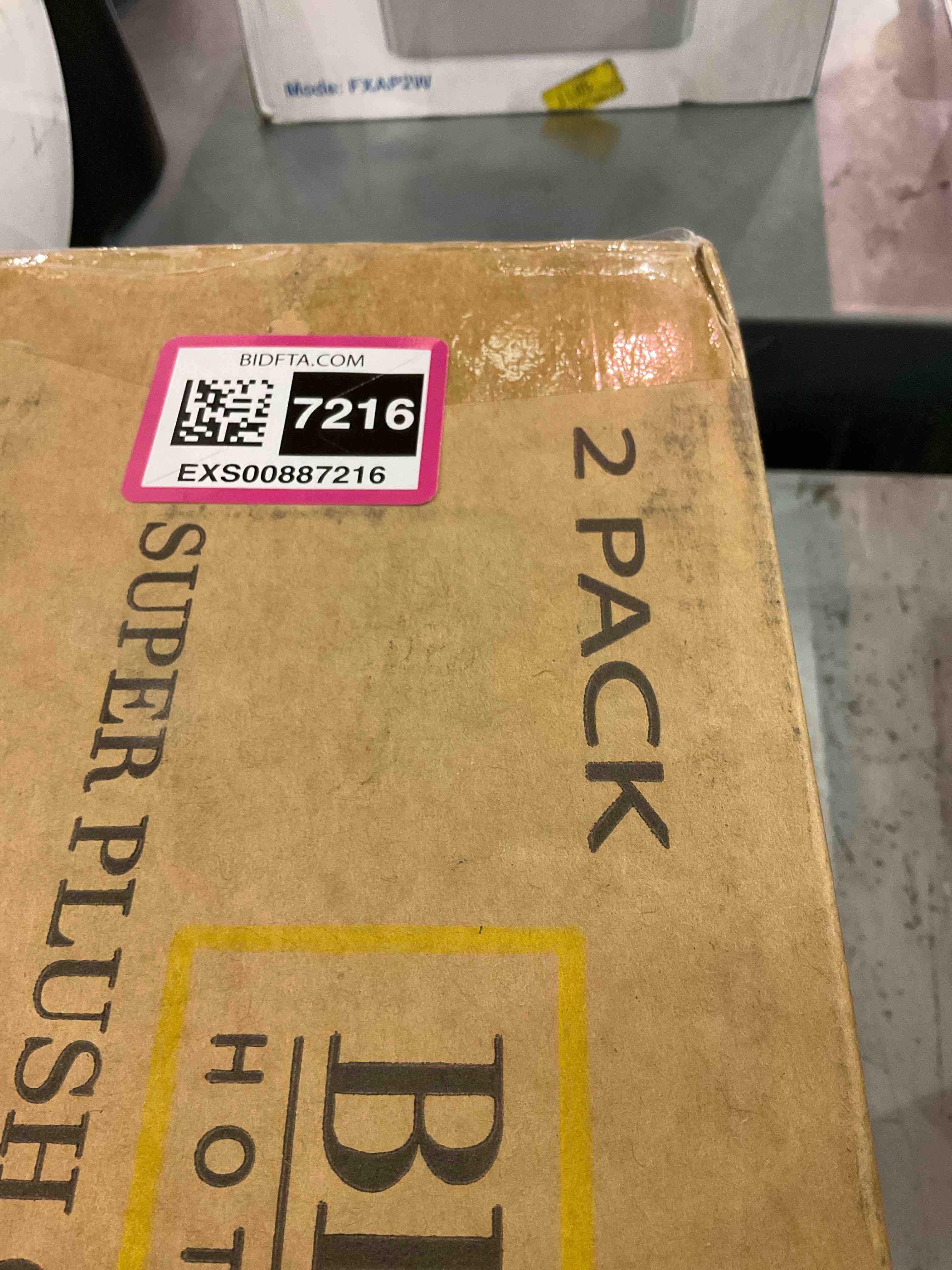 https://s3.amazonaws.com/lotting-images-prod/bidfta/EXS00887216_1700665778037.jpeg