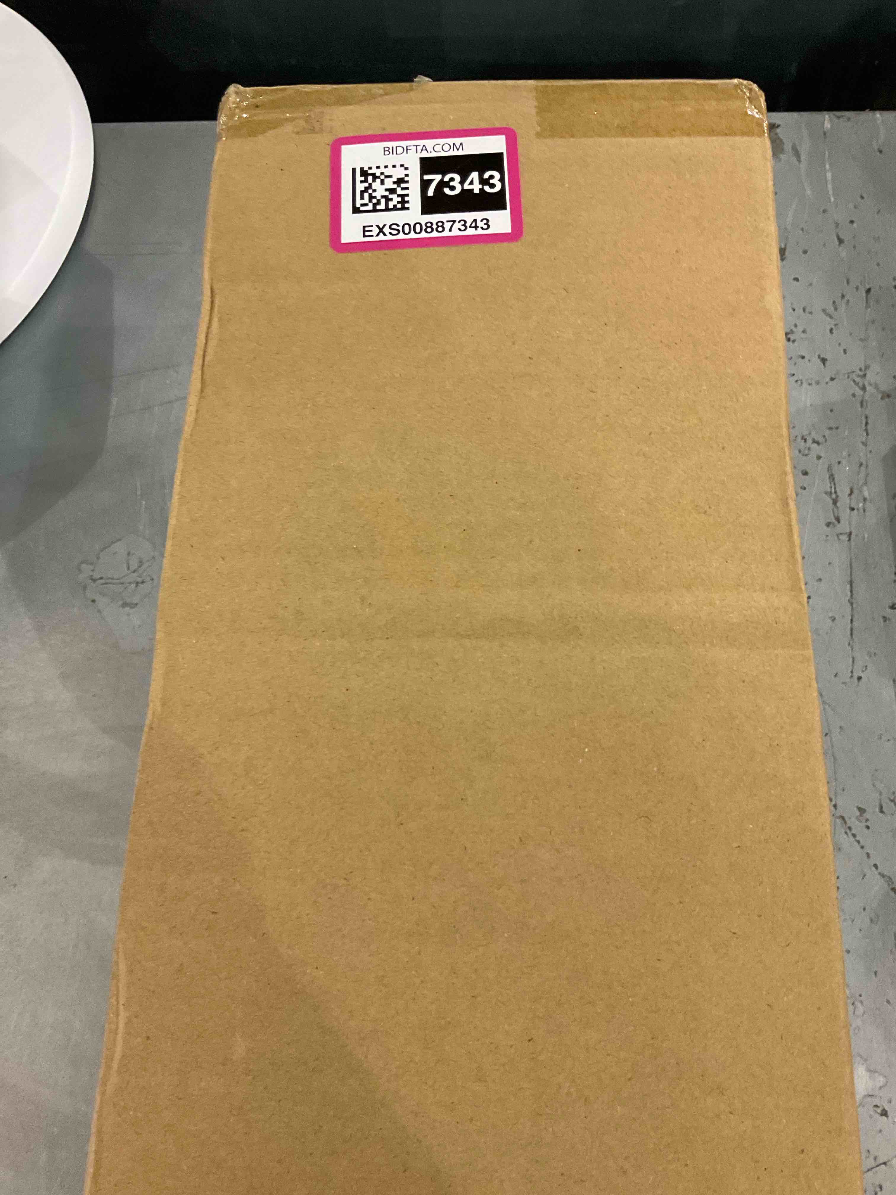 https://s3.amazonaws.com/lotting-images-prod/bidfta/EXS00887343_1701088264422.jpeg