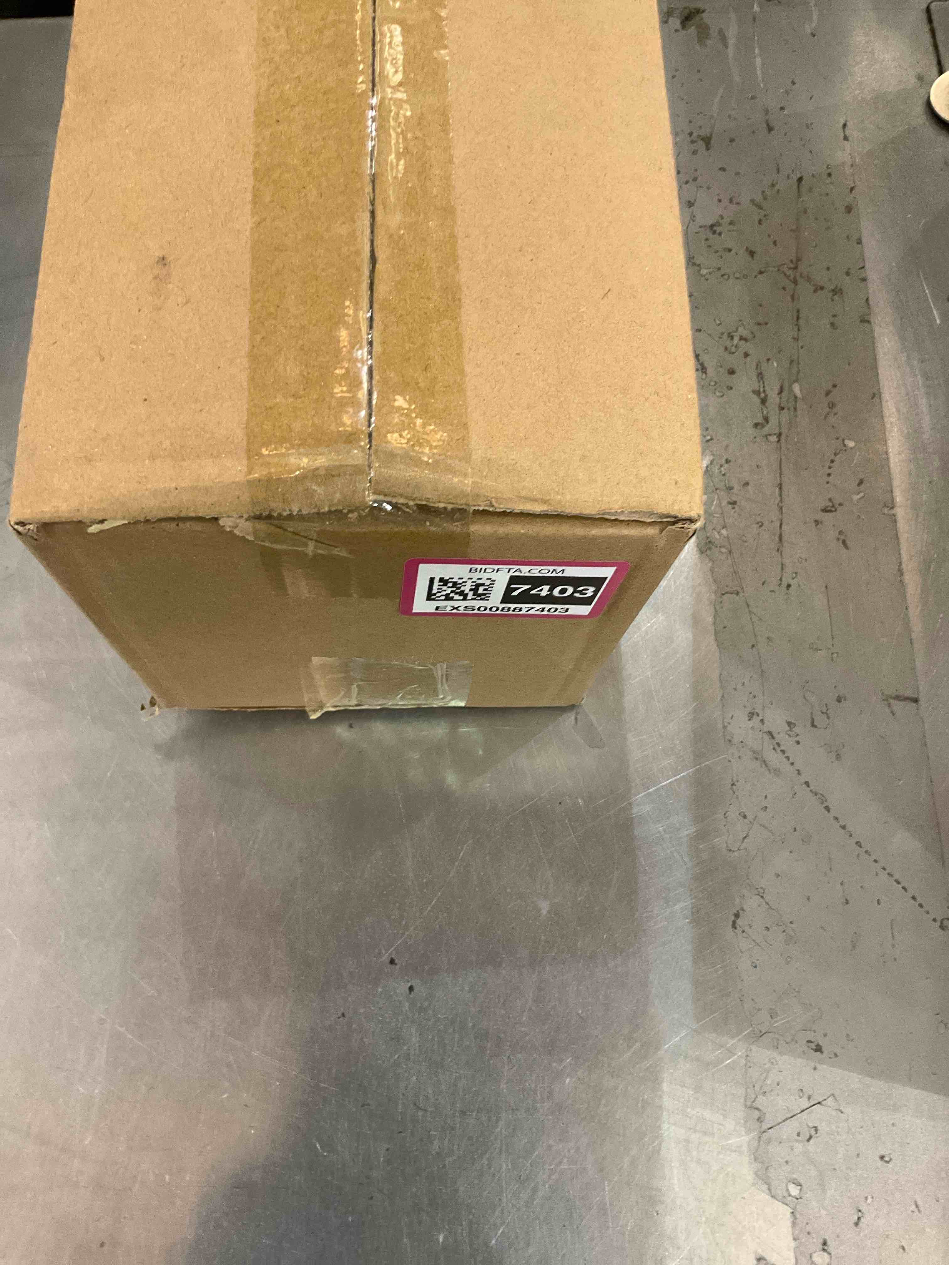 https://s3.amazonaws.com/lotting-images-prod/bidfta/EXS00887403_1701106770722.jpeg
