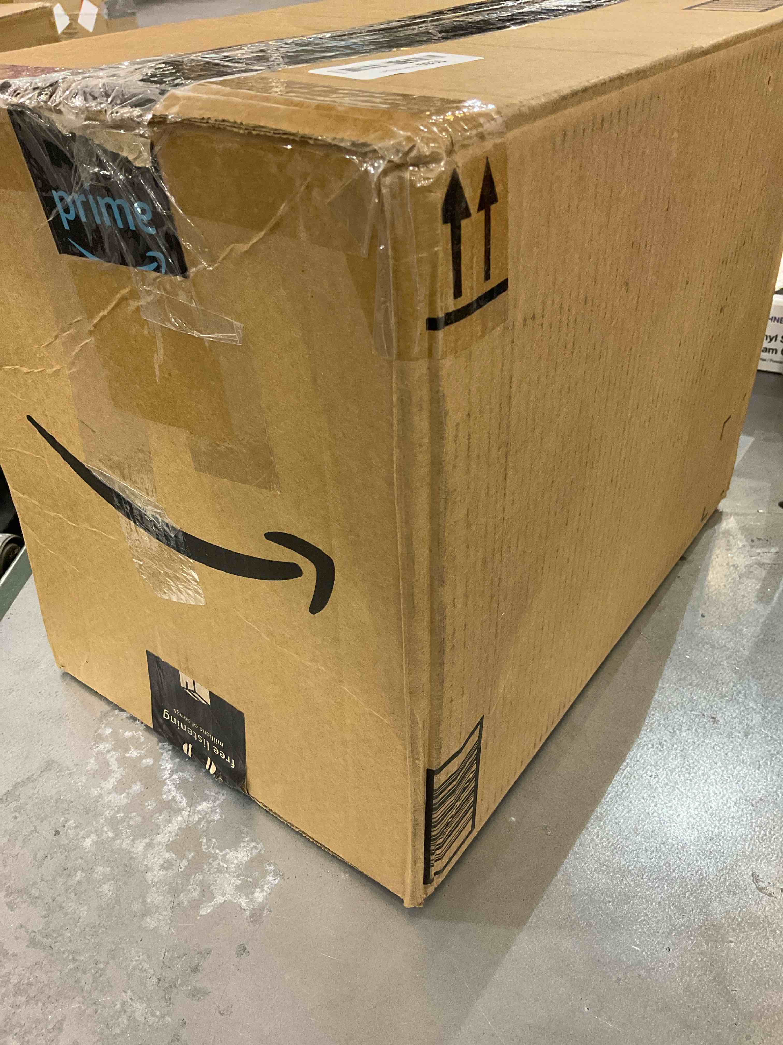 https://s3.amazonaws.com/lotting-images-prod/bidfta/EXS00887674_1701805019999.jpeg