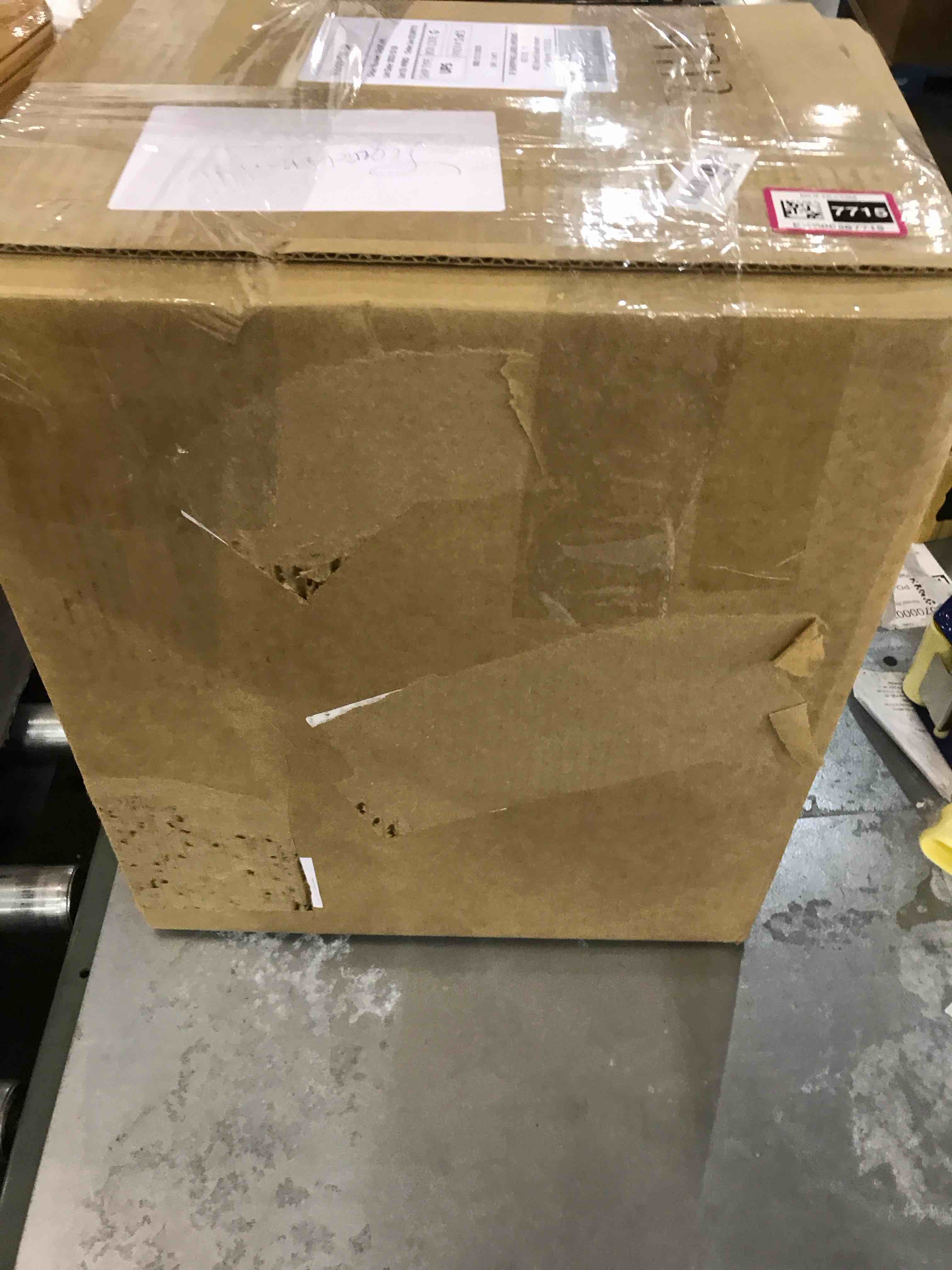 https://s3.amazonaws.com/lotting-images-prod/bidfta/EXS00887715_1701868450850.jpeg