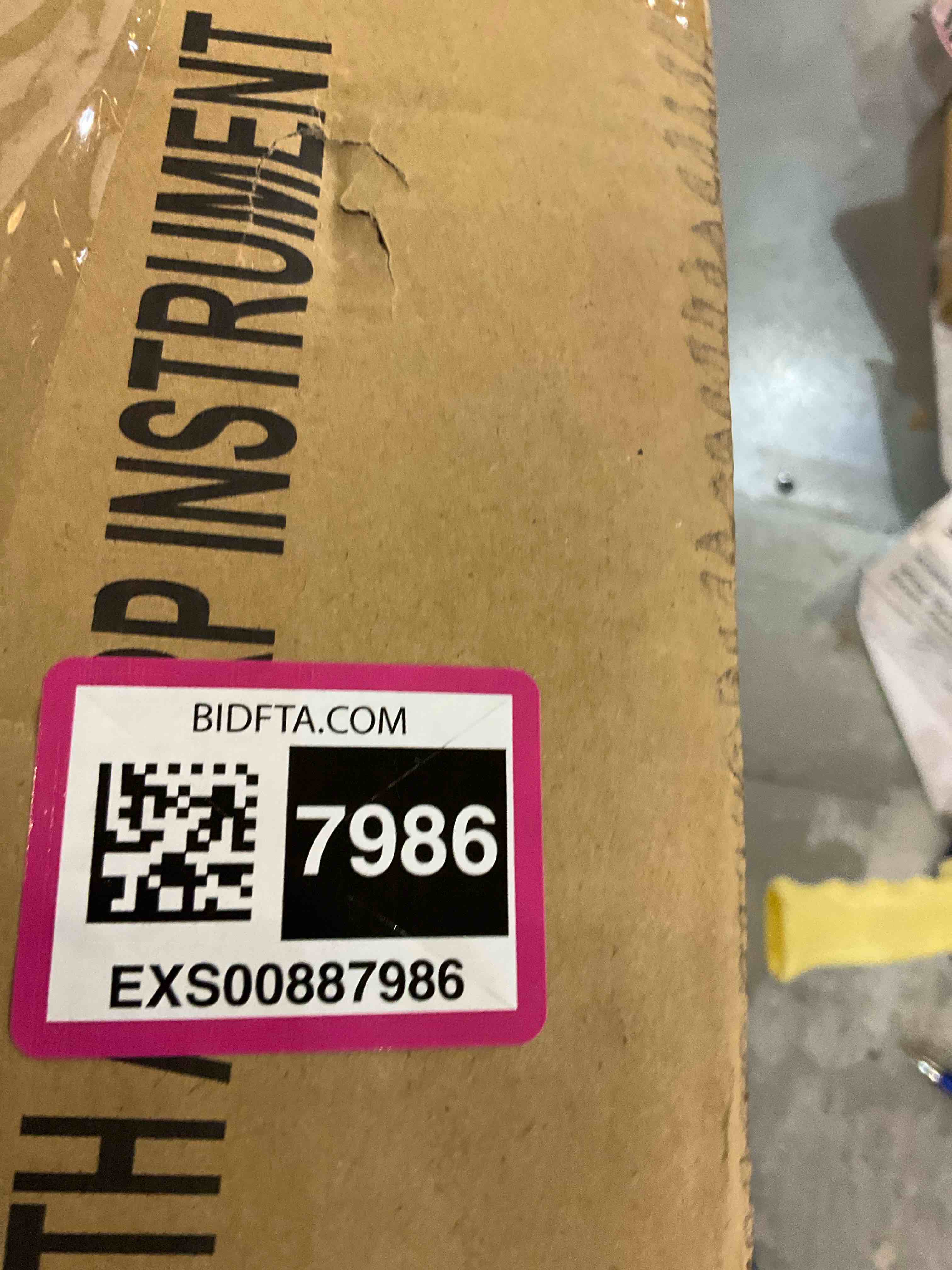 https://s3.amazonaws.com/lotting-images-prod/bidfta/EXS00887986_1701979640583.jpeg