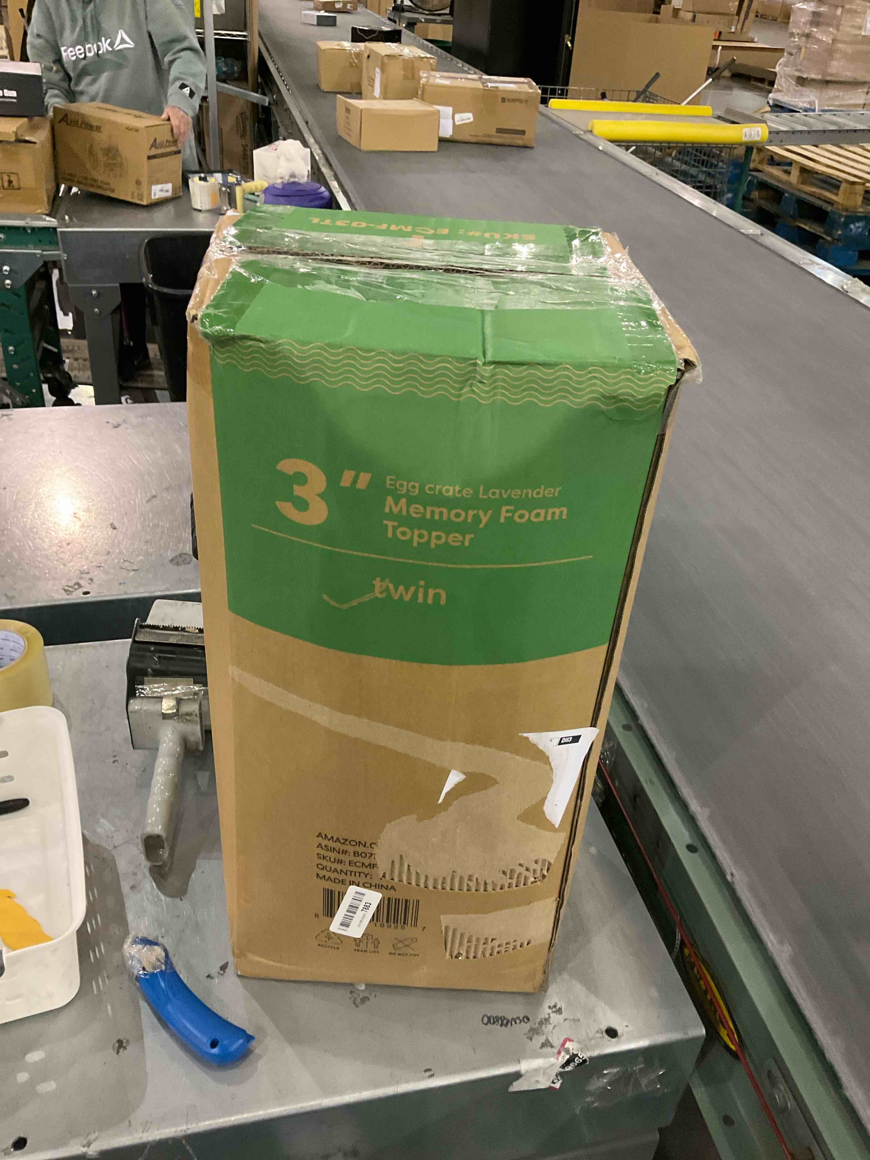 https://s3.amazonaws.com/lotting-images-prod/bidfta/EXS00888246_1701089948646.jpeg