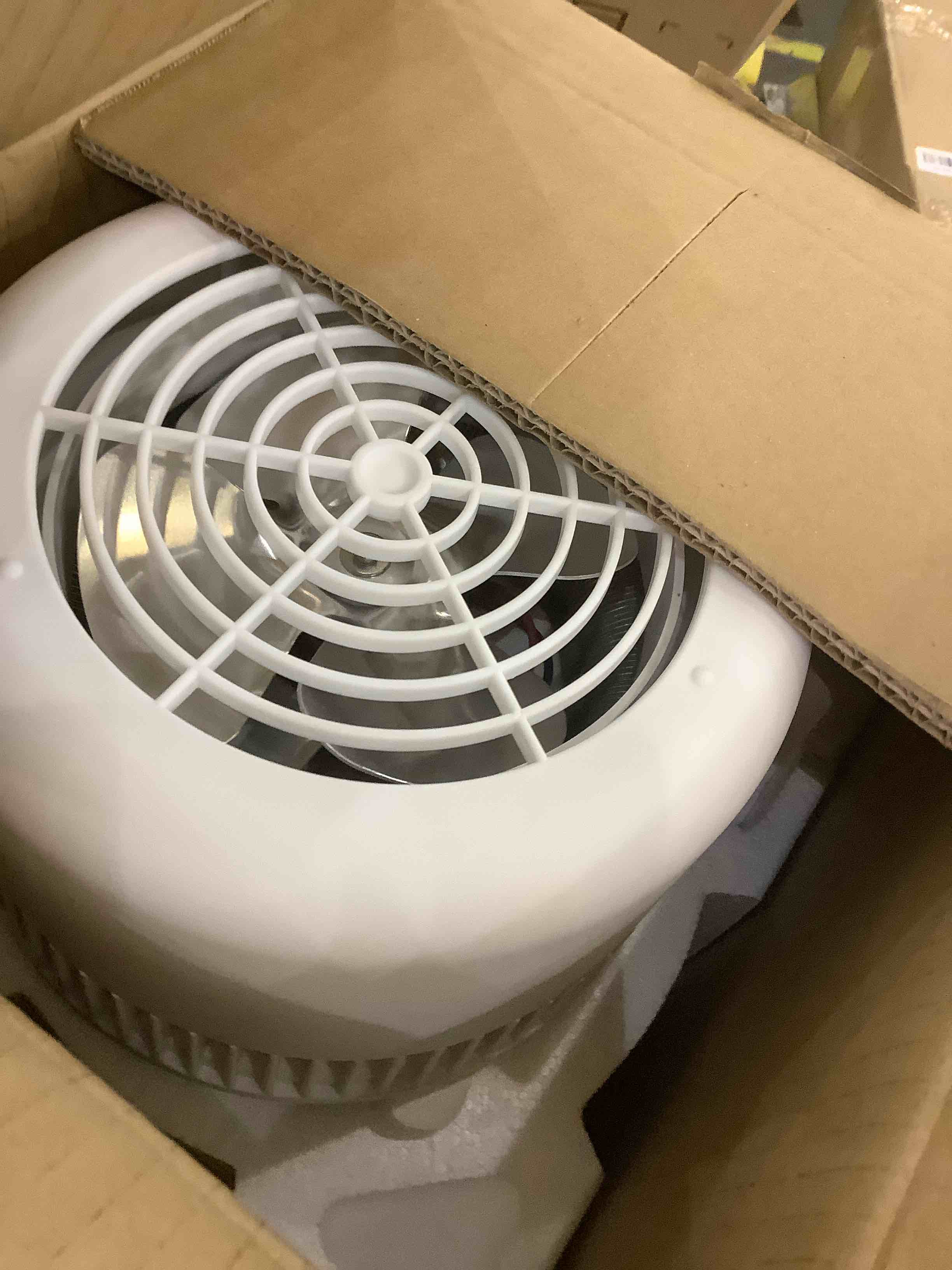 https://s3.amazonaws.com/lotting-images-prod/bidfta/EXS00889123_1700496690761.jpeg