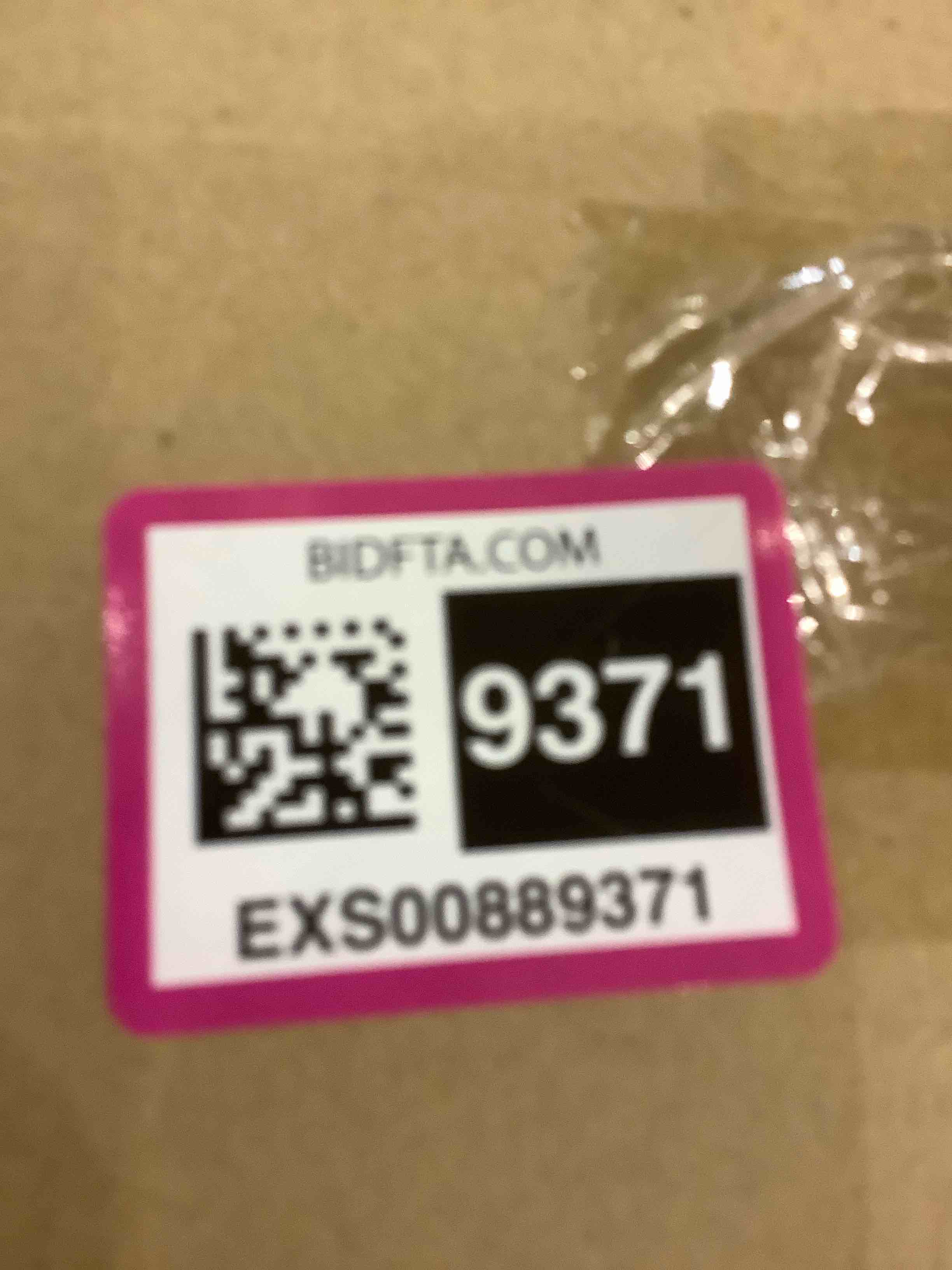 https://s3.amazonaws.com/lotting-images-prod/bidfta/EXS00889371_1700664192082.jpeg