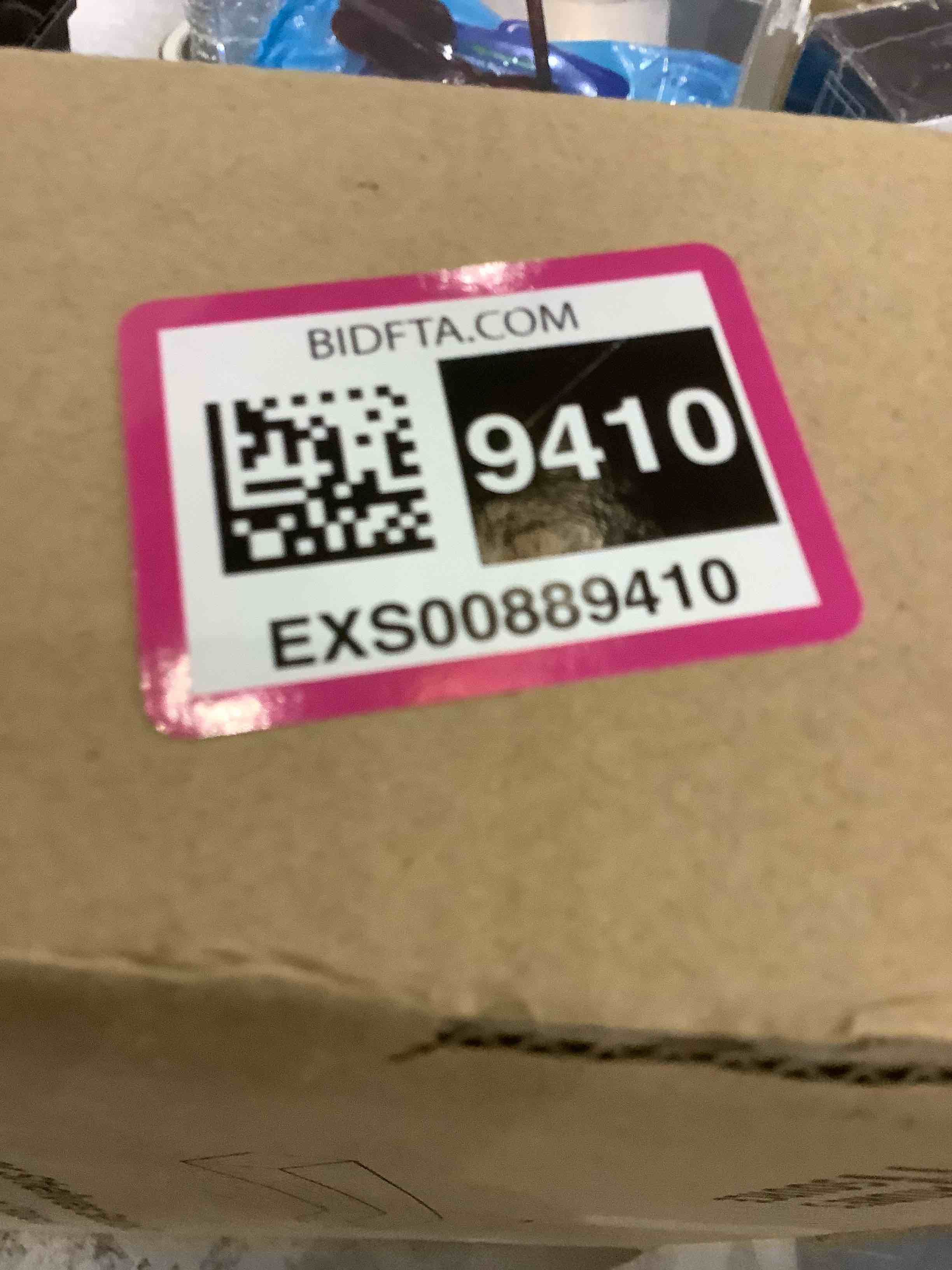 https://s3.amazonaws.com/lotting-images-prod/bidfta/EXS00889410_1700670856873.jpeg