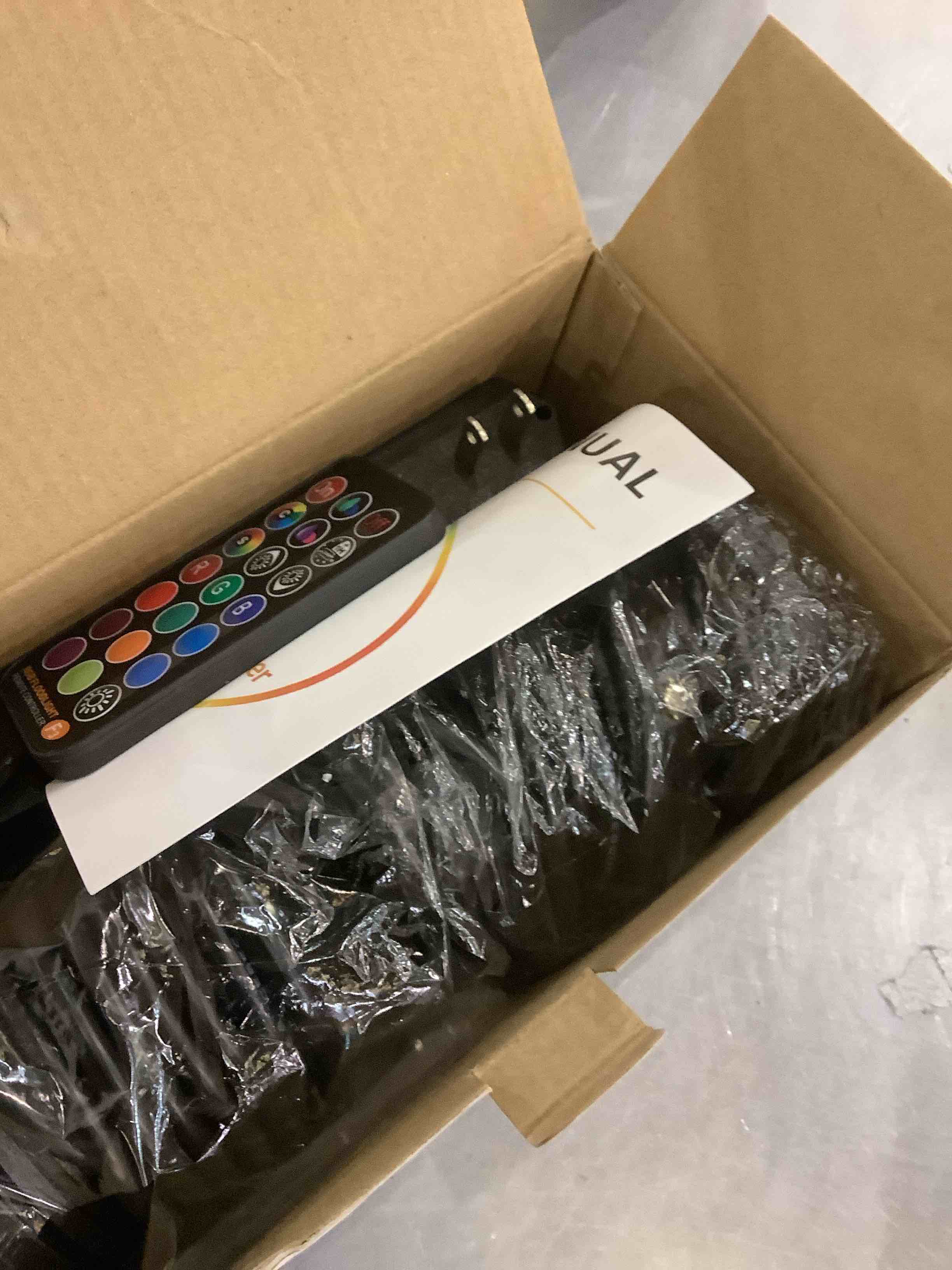 https://s3.amazonaws.com/lotting-images-prod/bidfta/EXS00889563_1700498234075.jpeg