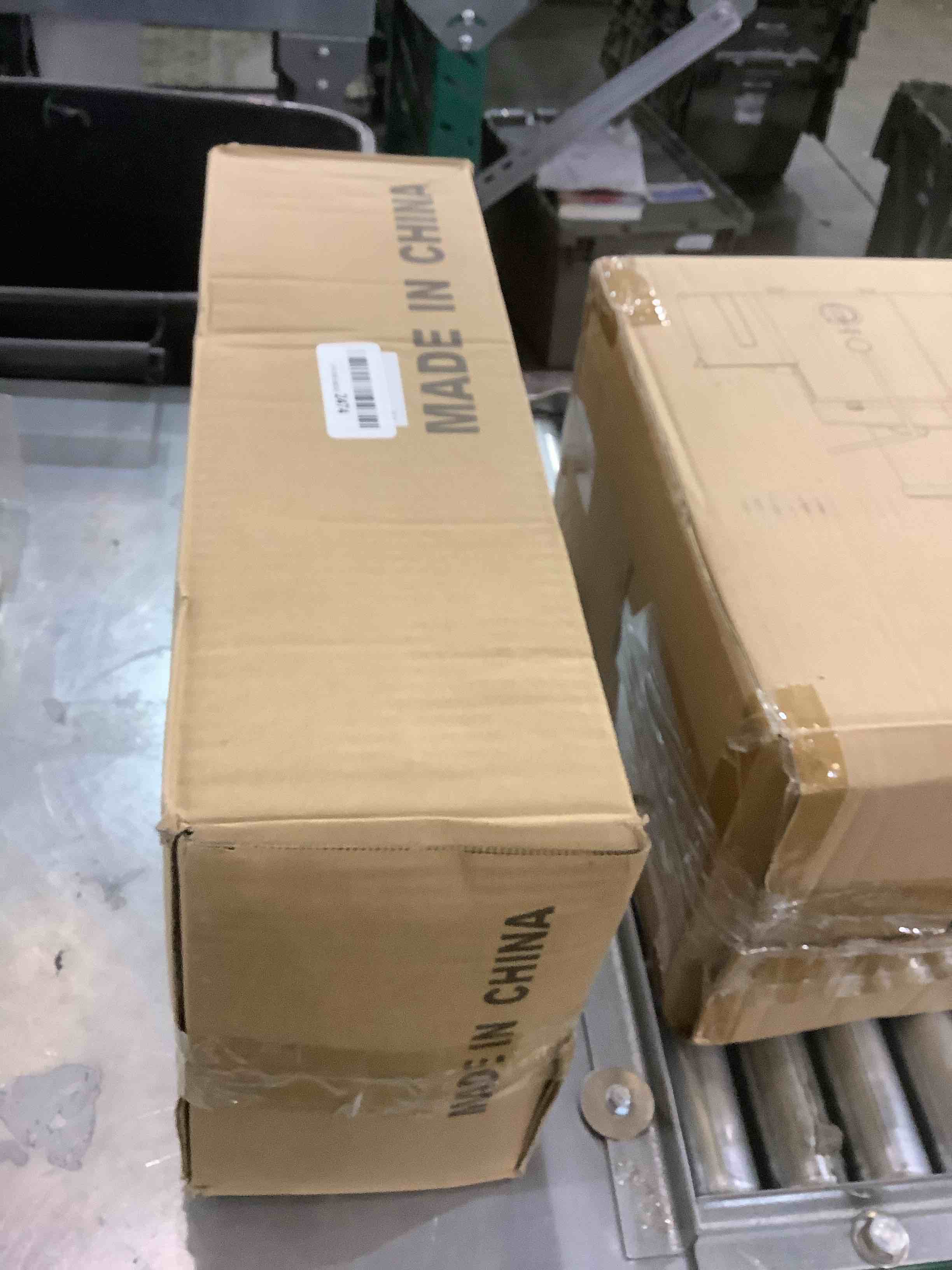 https://s3.amazonaws.com/lotting-images-prod/bidfta/EXS00889575_1700502177459.jpeg