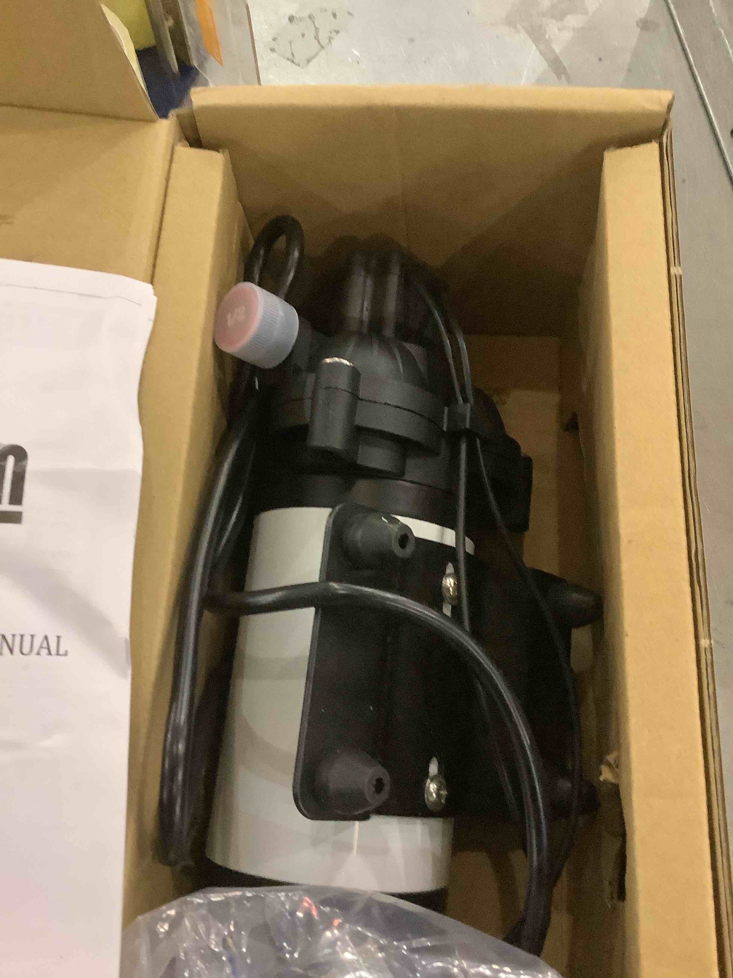 https://s3.amazonaws.com/lotting-images-prod/bidfta/EXS00889890_1700669351680.jpeg