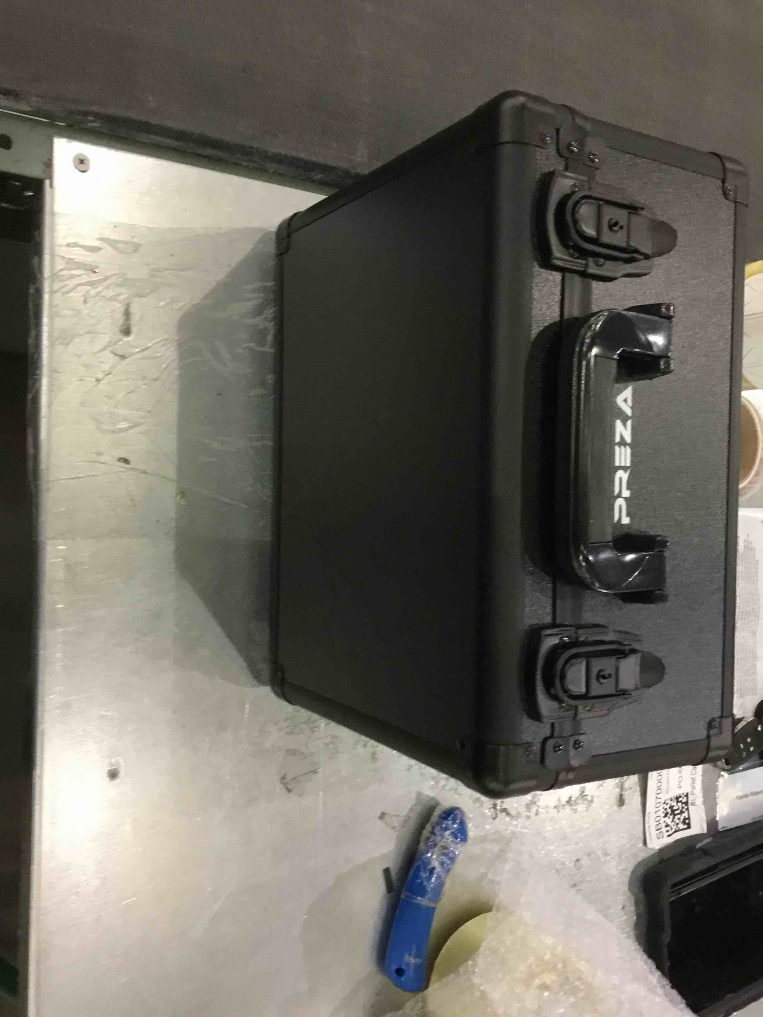 https://s3.amazonaws.com/lotting-images-prod/bidfta/EXS00890514_1700061840408.jpeg