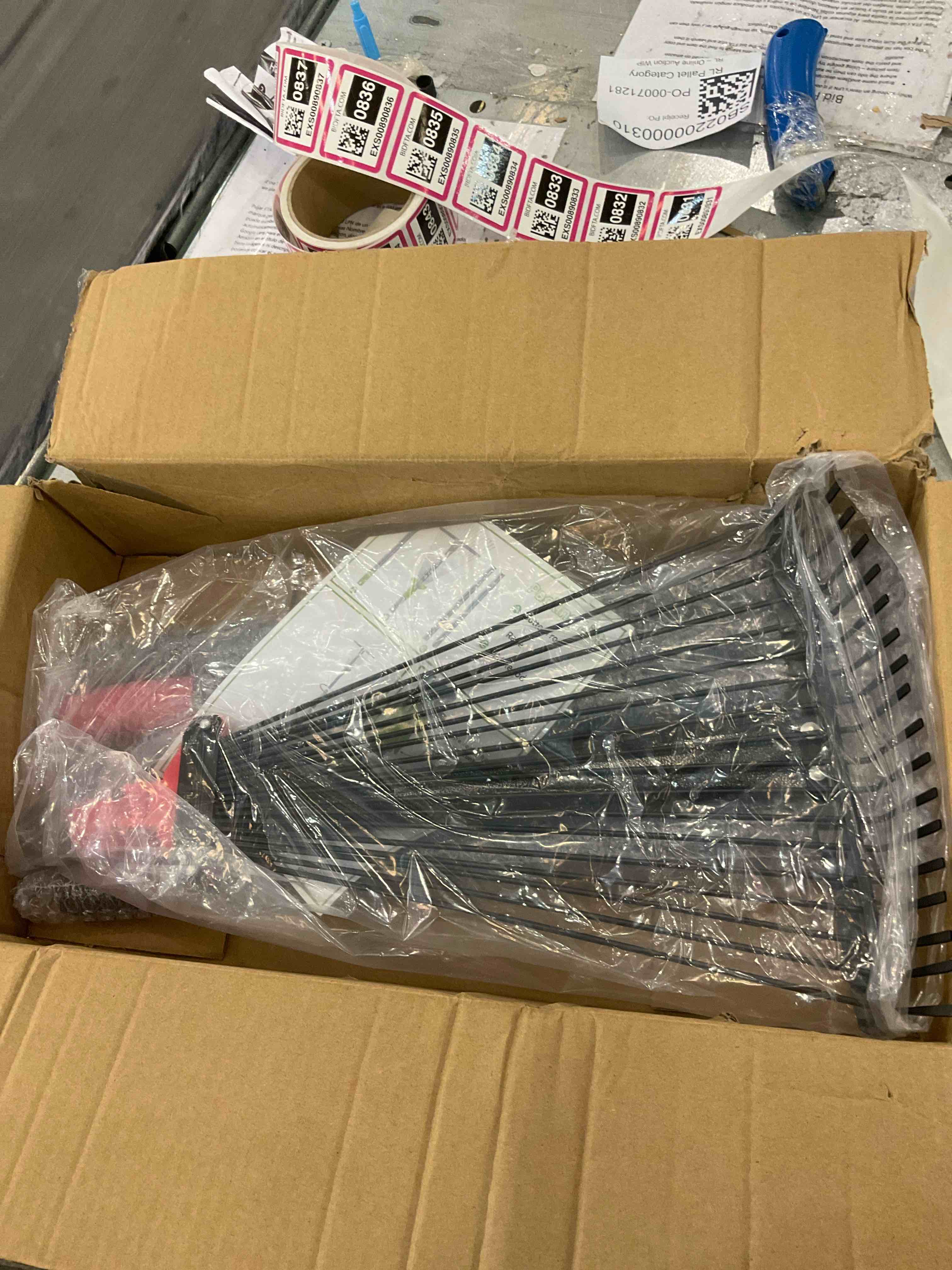 https://s3.amazonaws.com/lotting-images-prod/bidfta/EXS00890831_1700163873896.jpeg