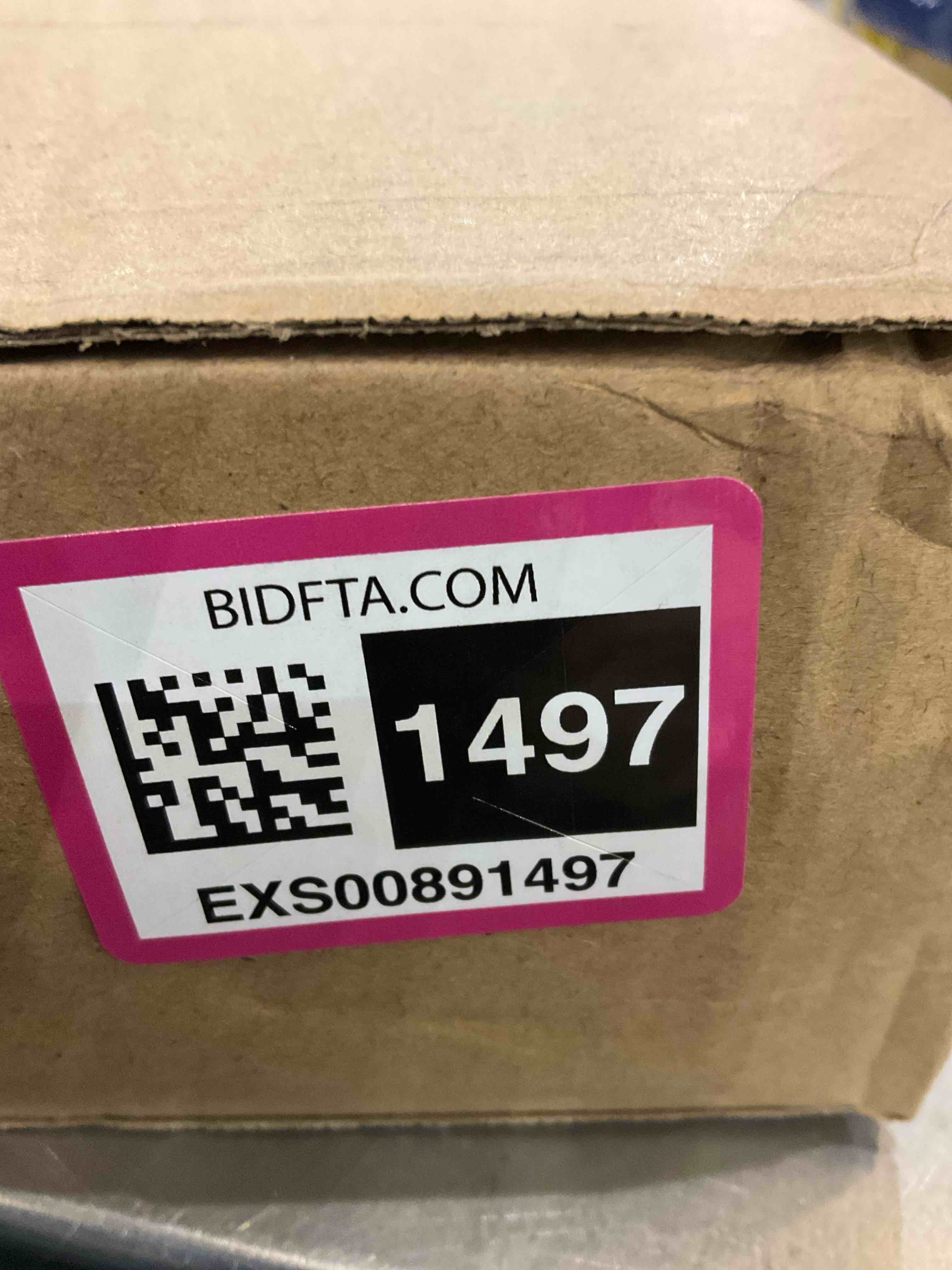 https://s3.amazonaws.com/lotting-images-prod/bidfta/EXS00891497_1703014261715.jpeg