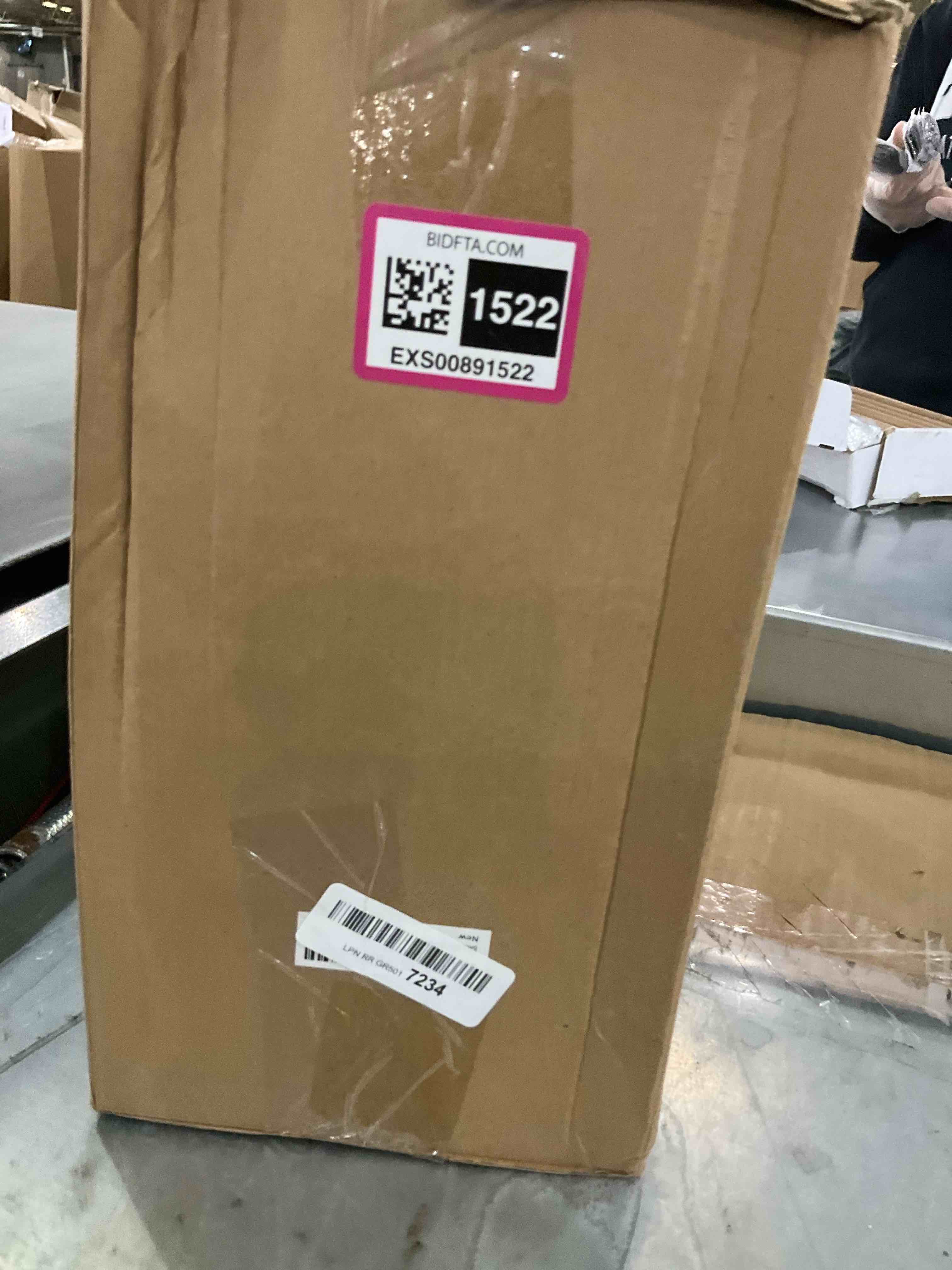 https://s3.amazonaws.com/lotting-images-prod/bidfta/EXS00891522_1701114538138.jpeg