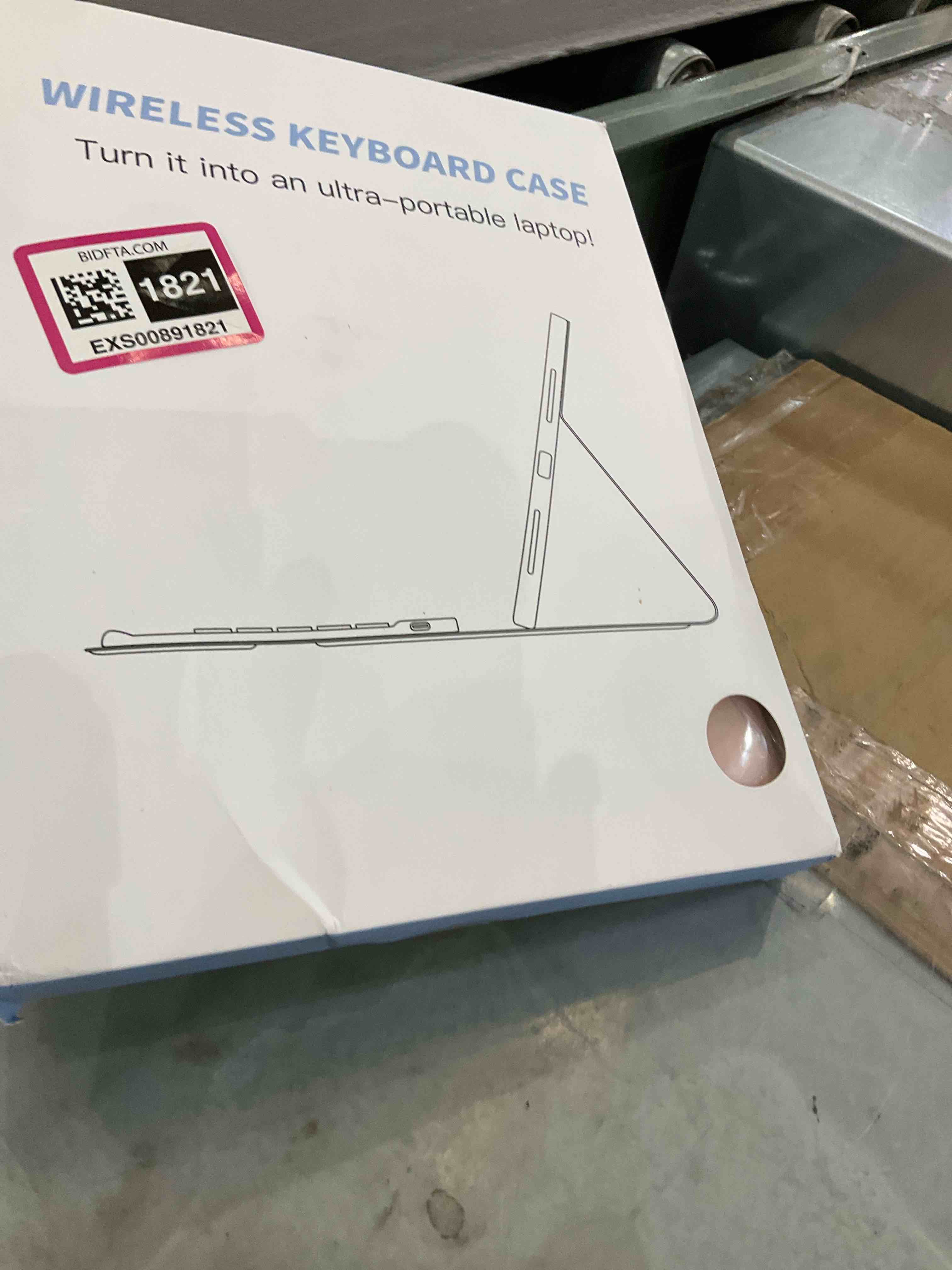 https://s3.amazonaws.com/lotting-images-prod/bidfta/EXS00891821_1701270350711.jpeg