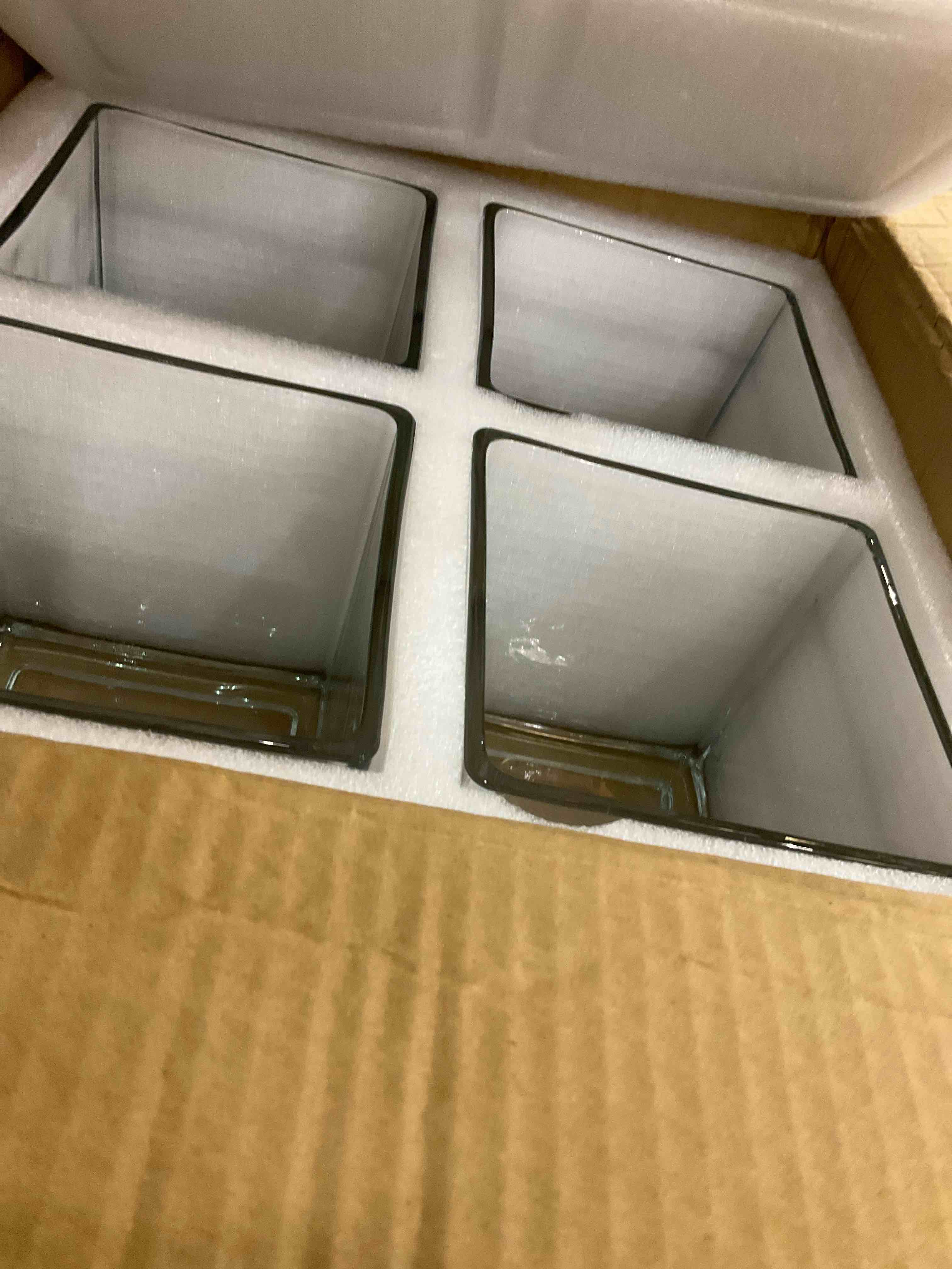 https://s3.amazonaws.com/lotting-images-prod/bidfta/EXS00891879_1701279565745.jpeg