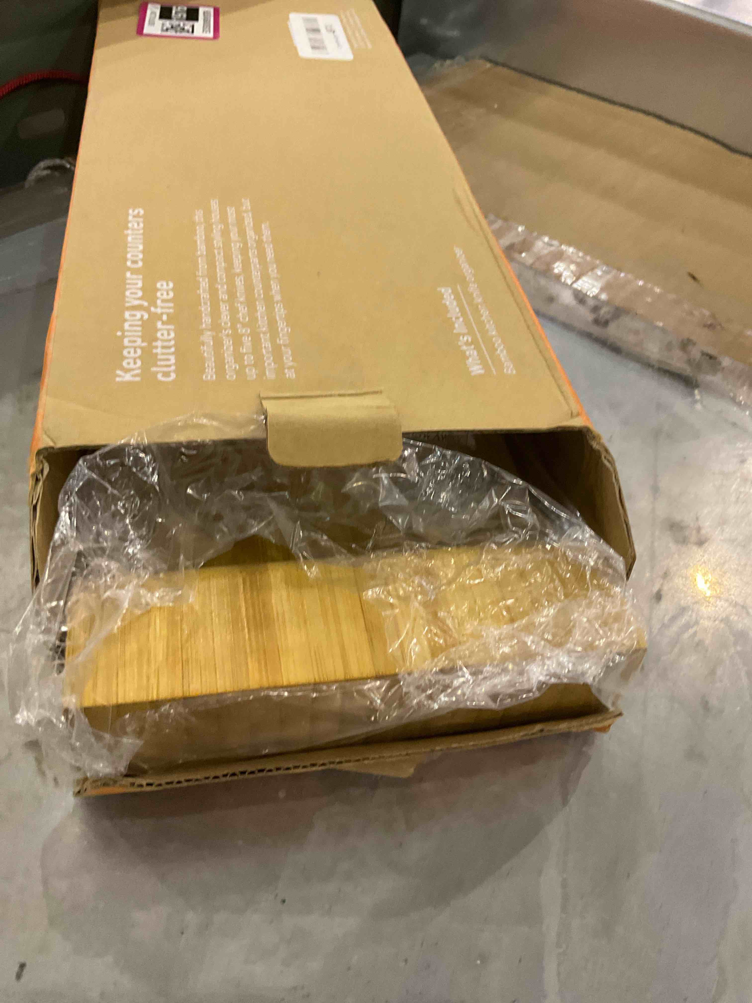 https://s3.amazonaws.com/lotting-images-prod/bidfta/EXS00891976_1701350025505.jpeg