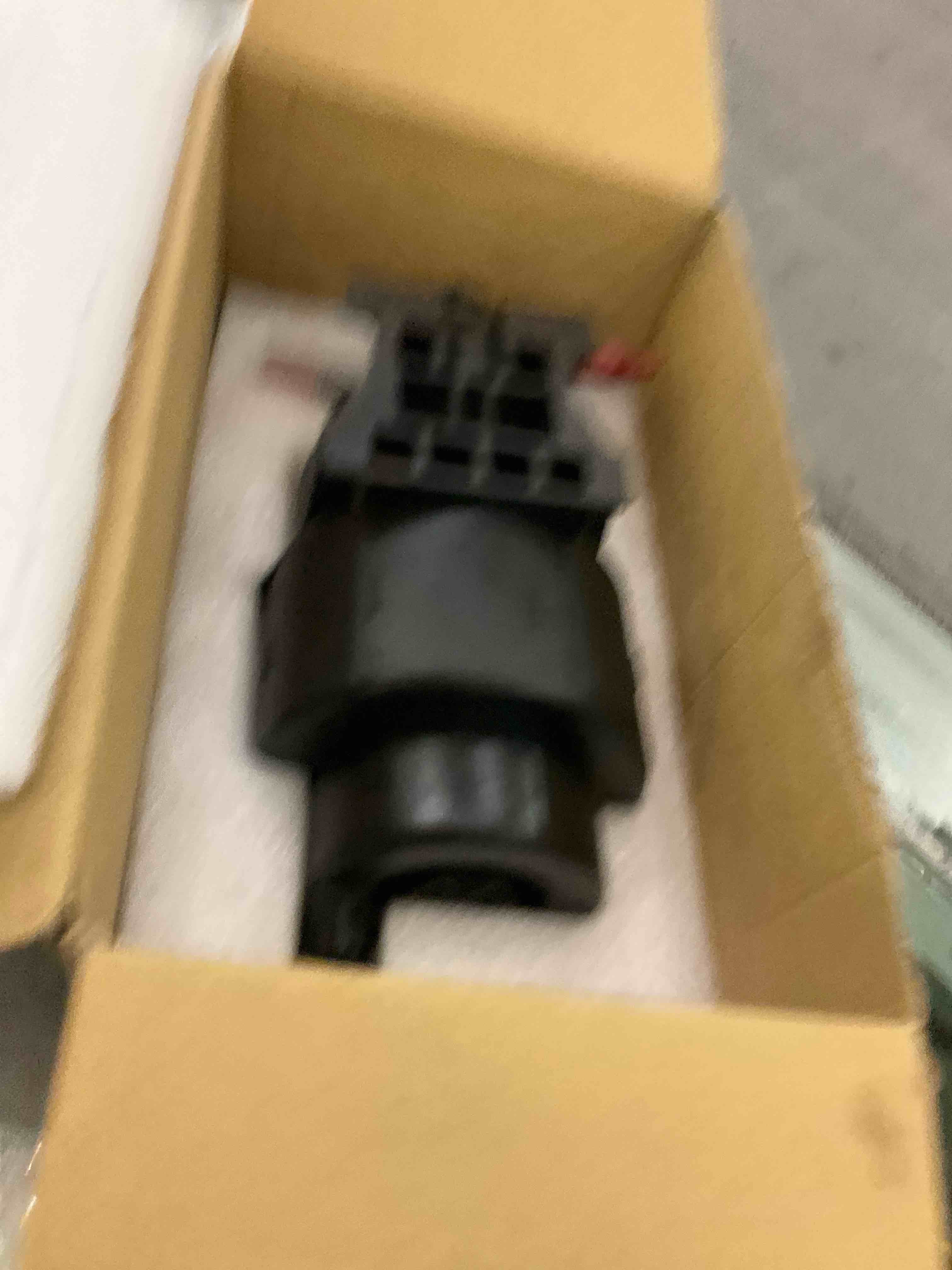 https://s3.amazonaws.com/lotting-images-prod/bidfta/EXS00892247_1699472689337.jpeg