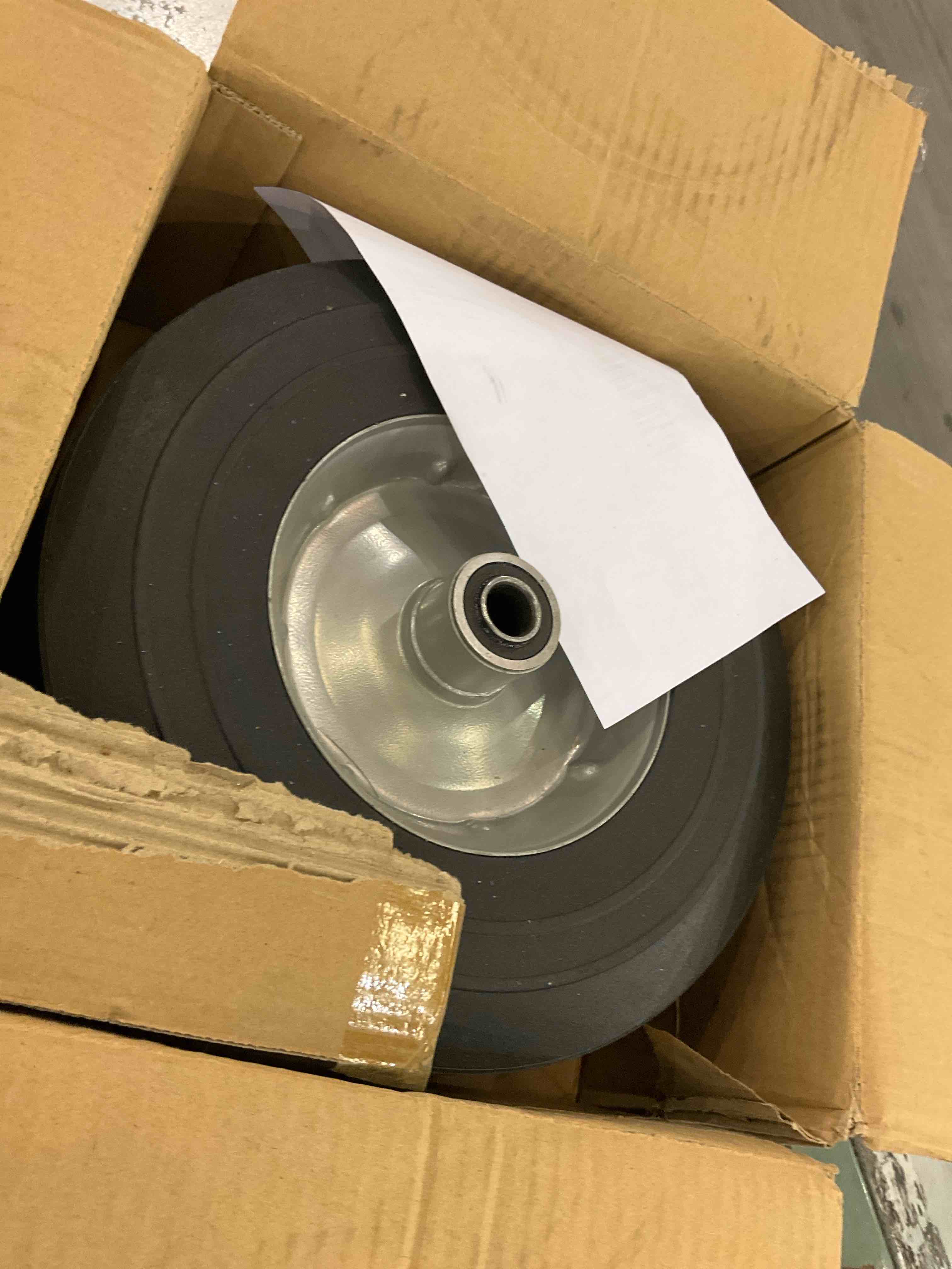 https://s3.amazonaws.com/lotting-images-prod/bidfta/EXS00892248_1699472755209.jpeg