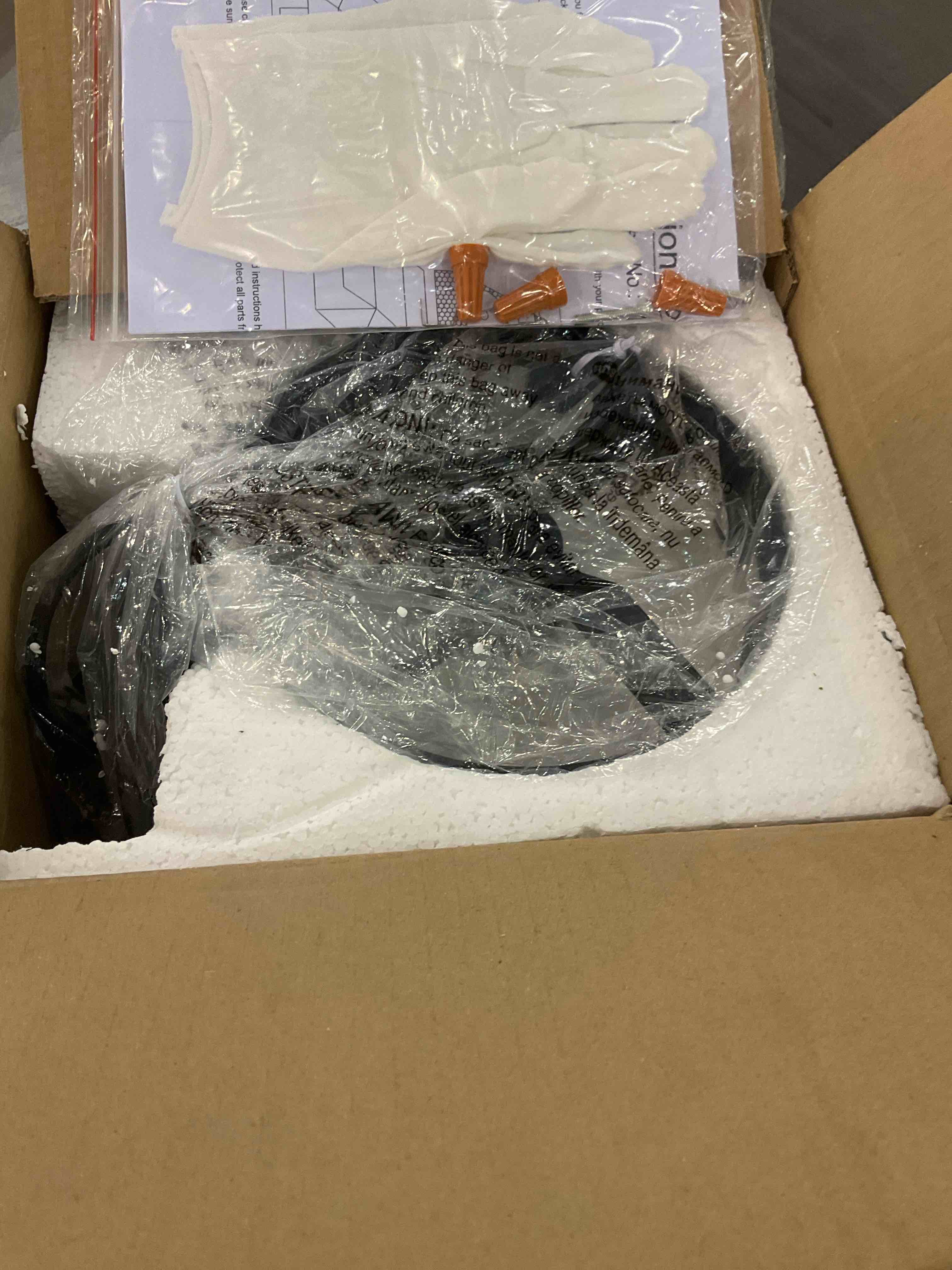 https://s3.amazonaws.com/lotting-images-prod/bidfta/EXS00892315_1699535834977.jpeg