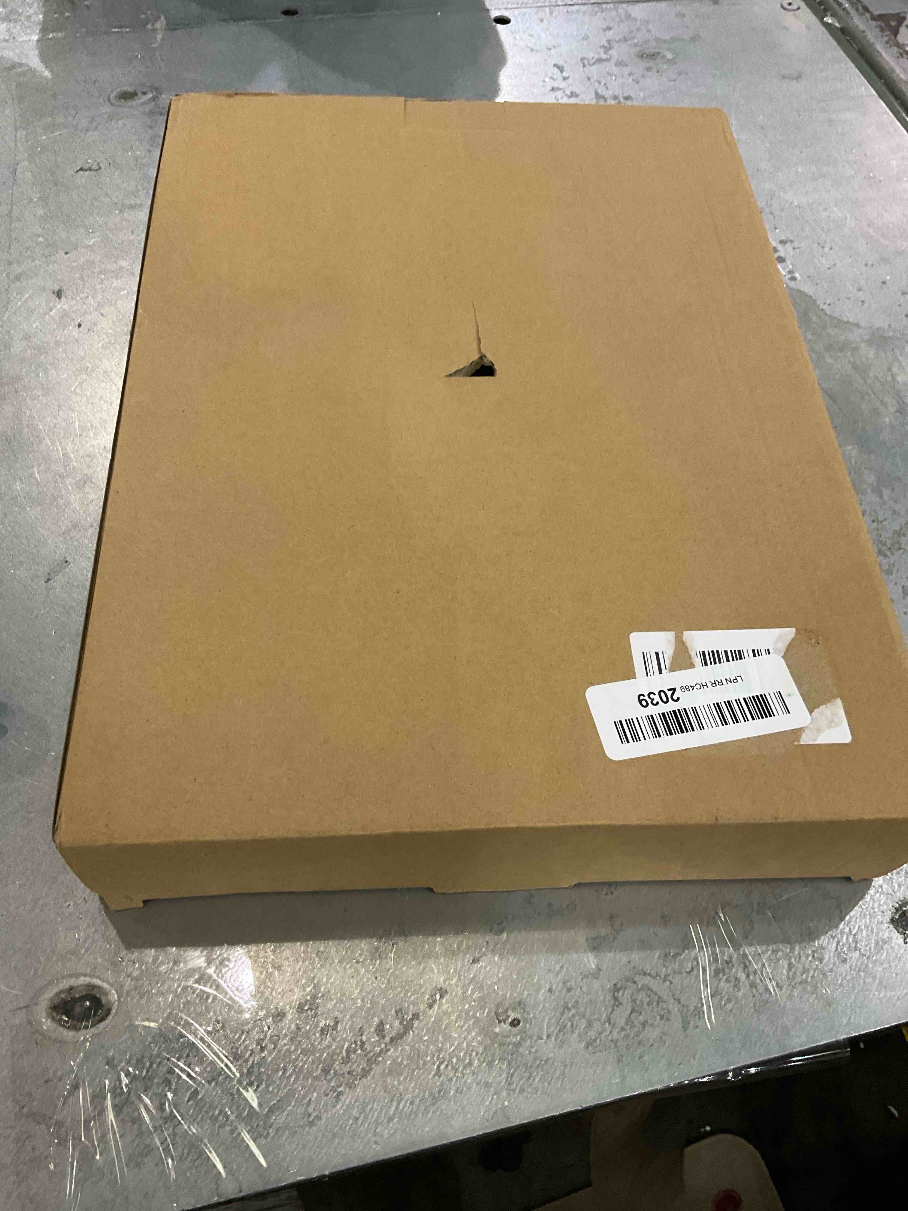 https://s3.amazonaws.com/lotting-images-prod/bidfta/EXS00892494_1699551192455.jpeg