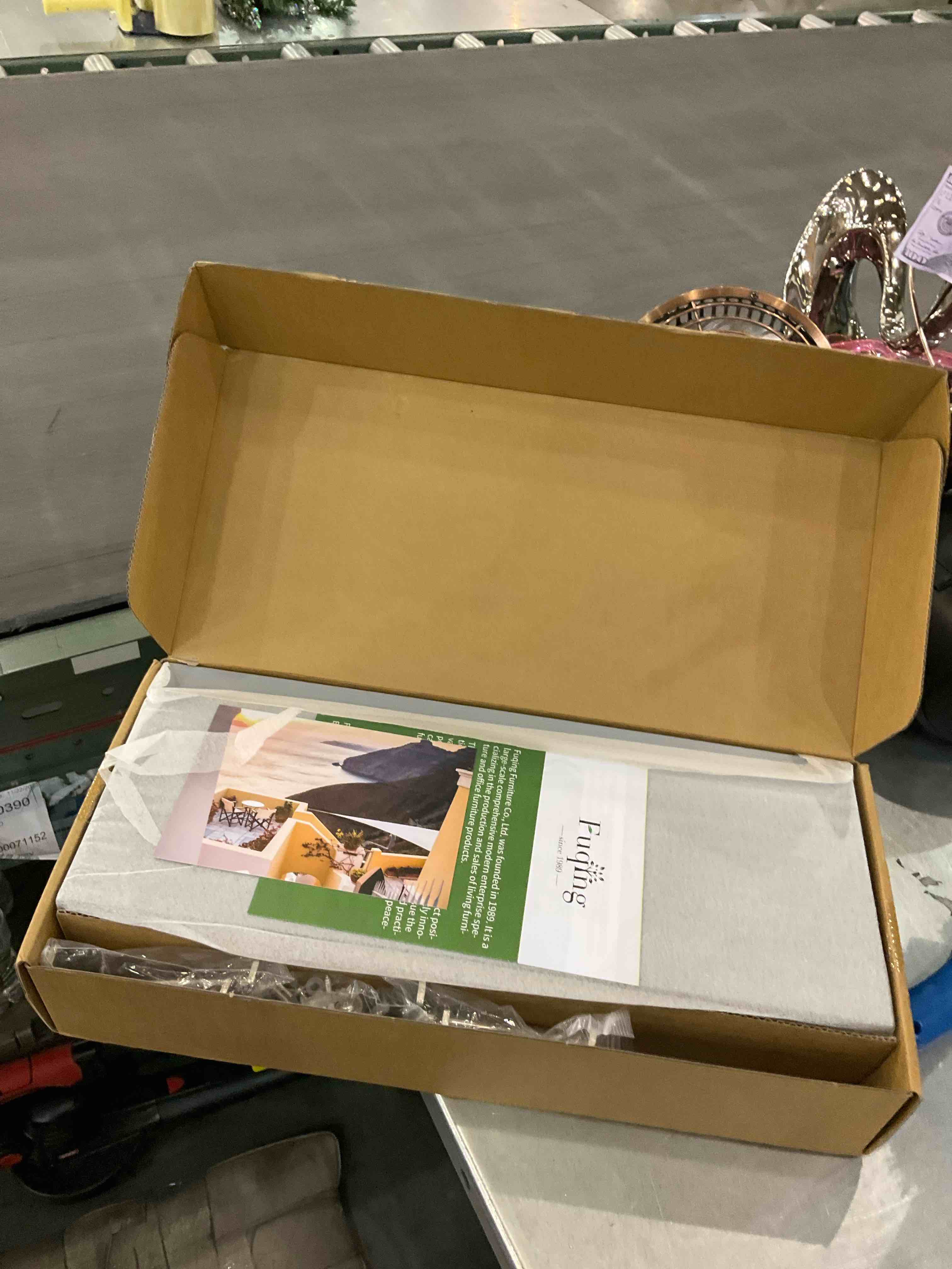 https://s3.amazonaws.com/lotting-images-prod/bidfta/EXS00893679_1700679111072.jpeg