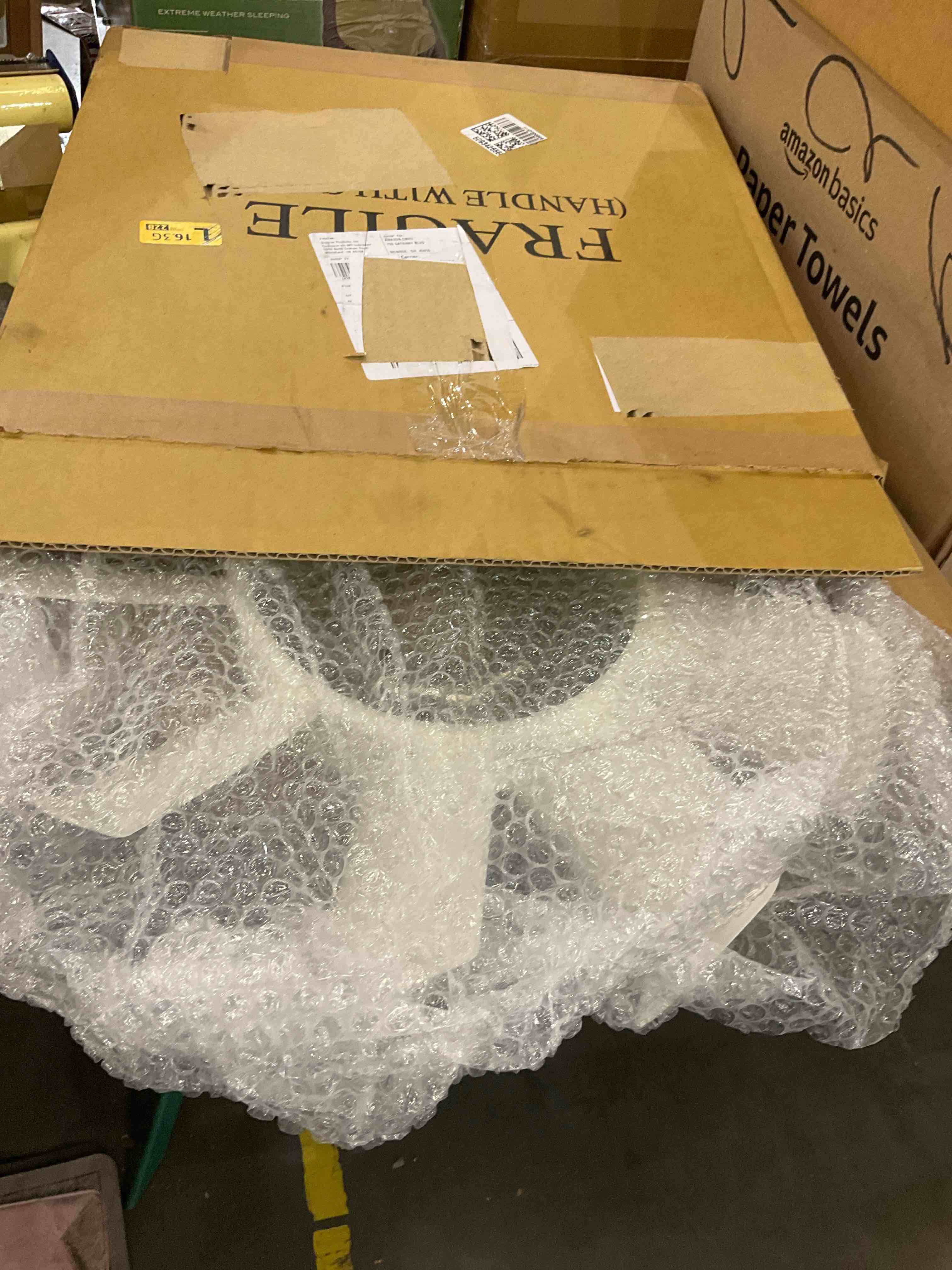 https://s3.amazonaws.com/lotting-images-prod/bidfta/EXS00893812_1701109642999.jpeg