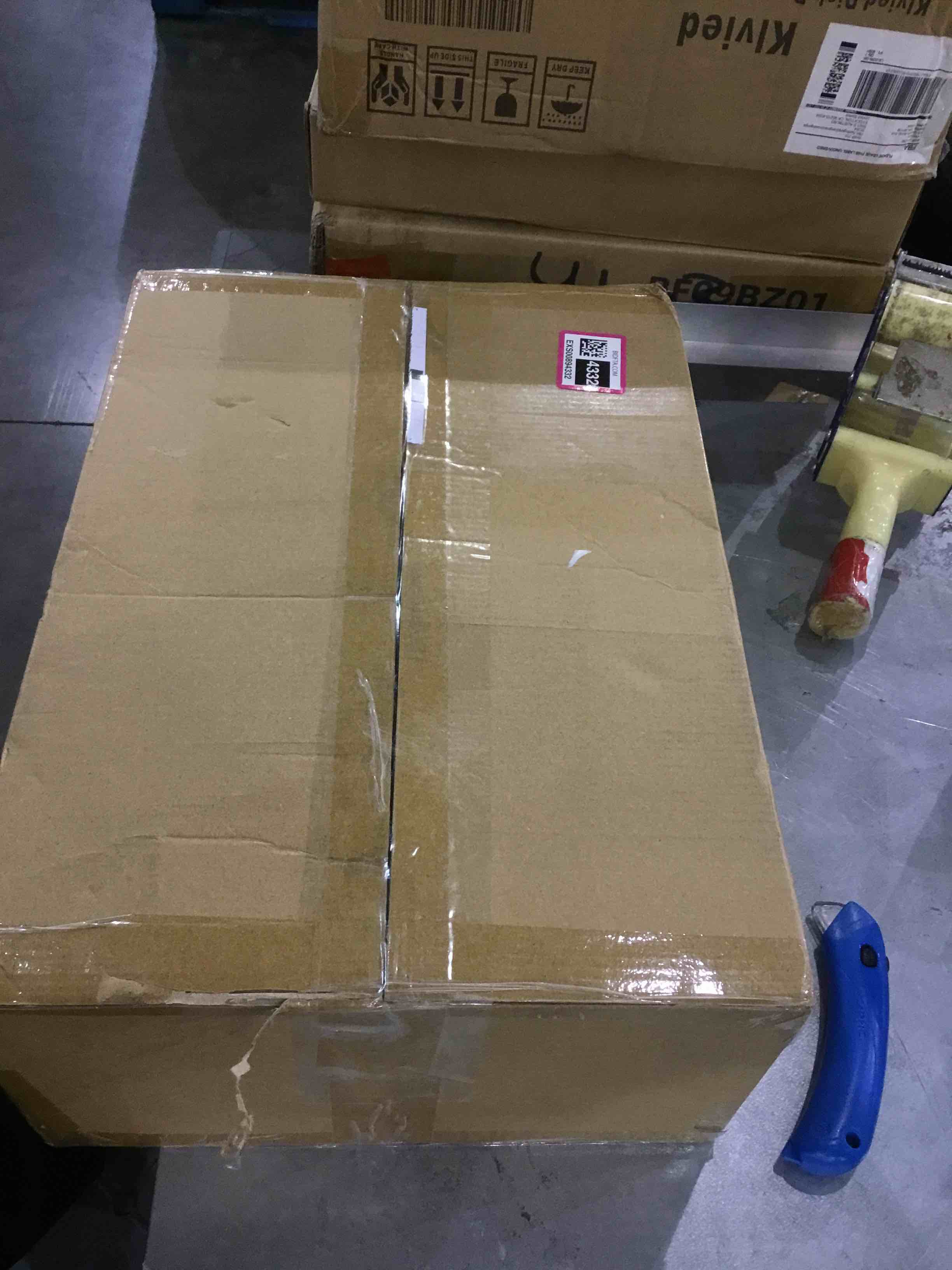 https://s3.amazonaws.com/lotting-images-prod/bidfta/EXS00894332_1700572487216.jpeg