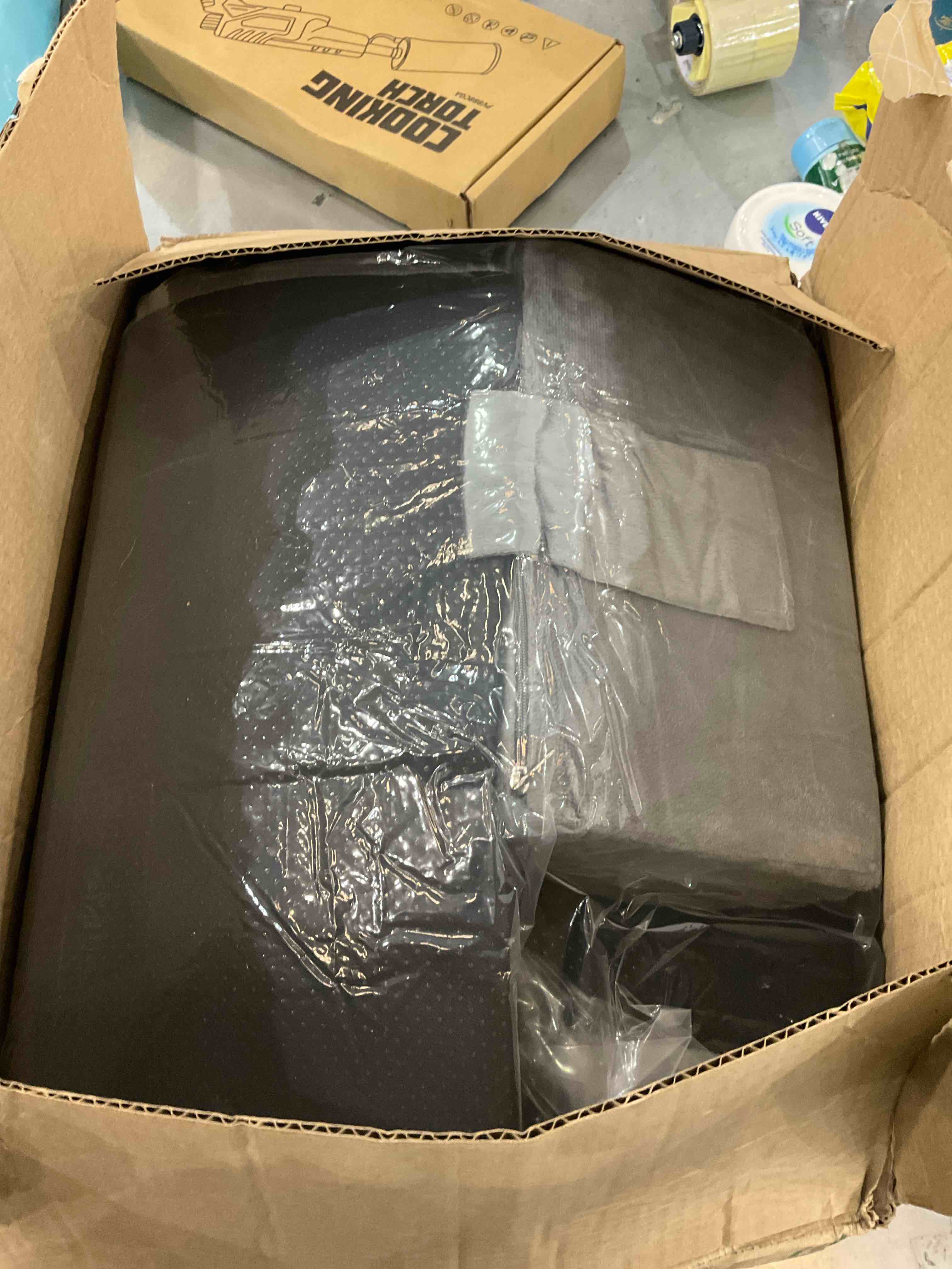 https://s3.amazonaws.com/lotting-images-prod/bidfta/EXS00894554_1701369264547.jpeg