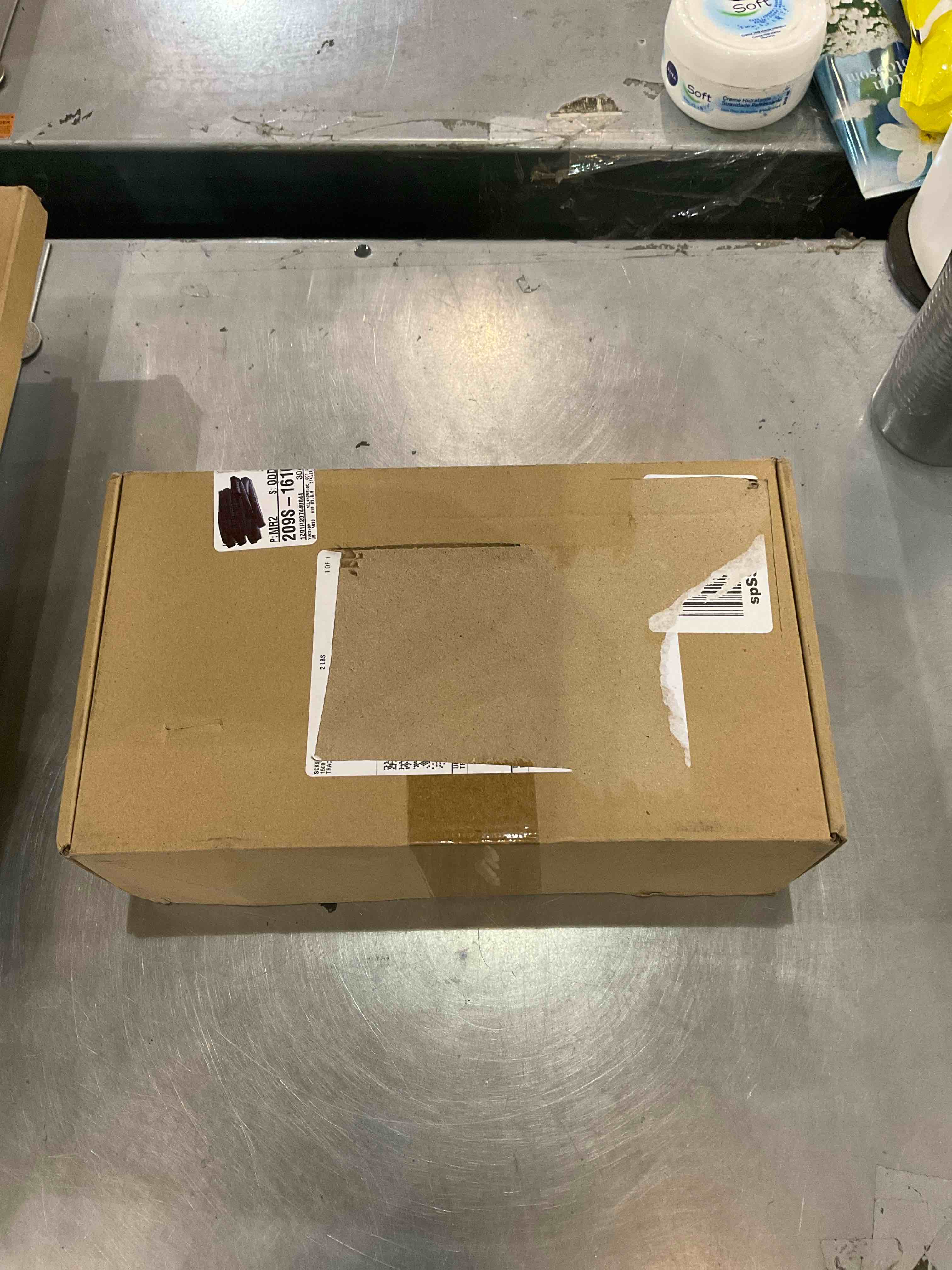 https://s3.amazonaws.com/lotting-images-prod/bidfta/EXS00894944_1701802019546.jpeg