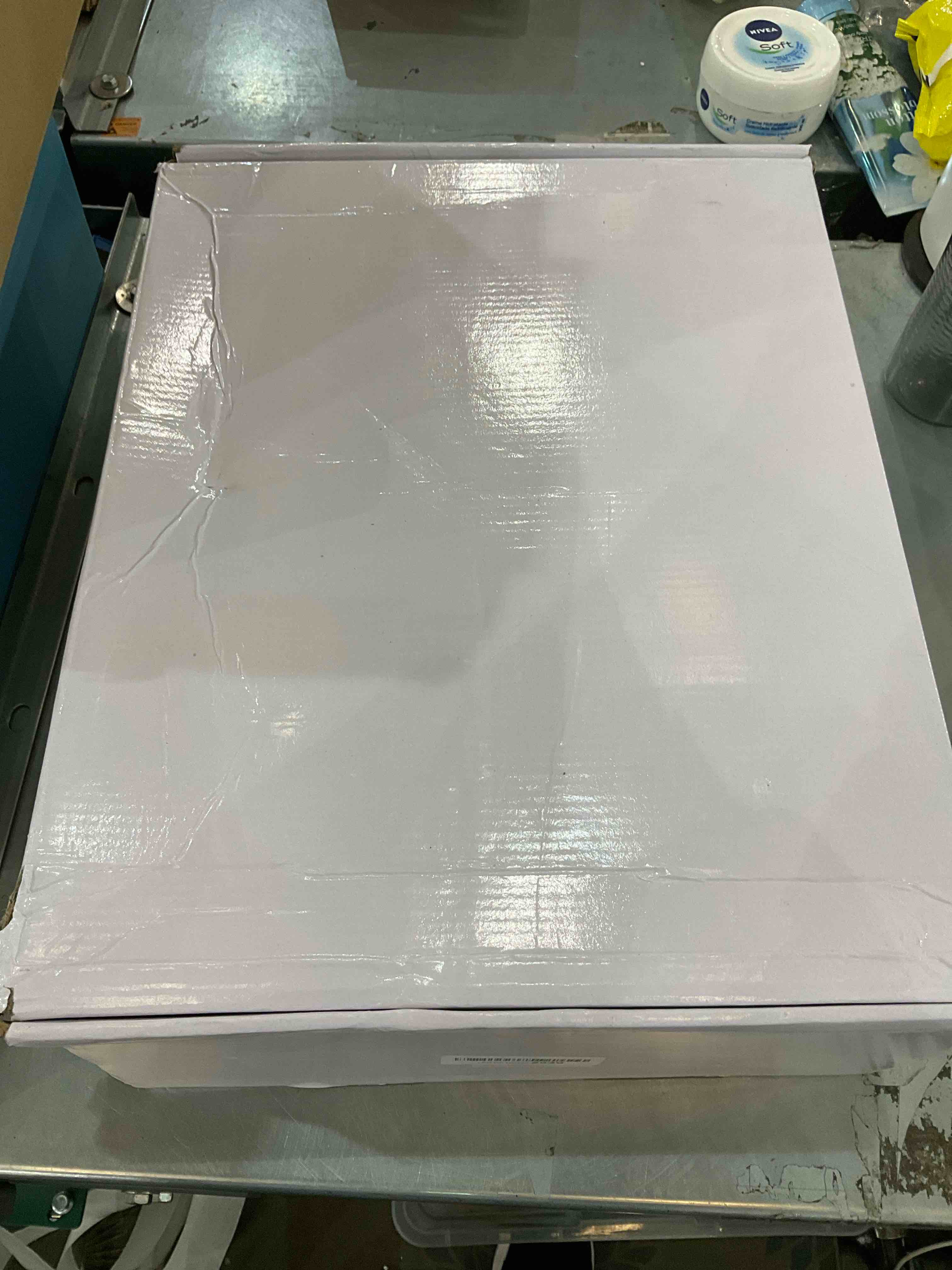 https://s3.amazonaws.com/lotting-images-prod/bidfta/EXS00894958_1701804927338.jpeg