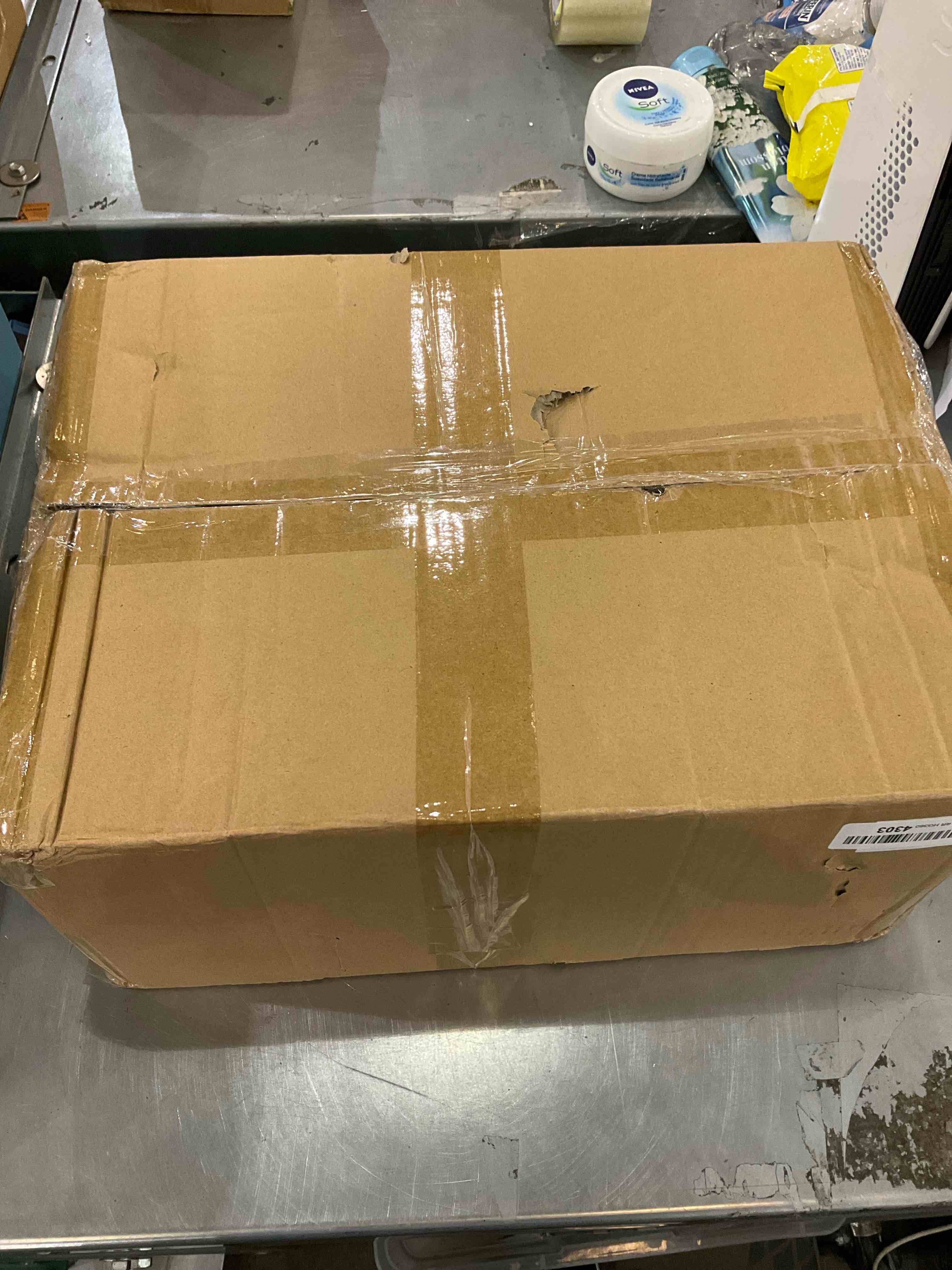 https://s3.amazonaws.com/lotting-images-prod/bidfta/EXS00894960_1701805079384.jpeg