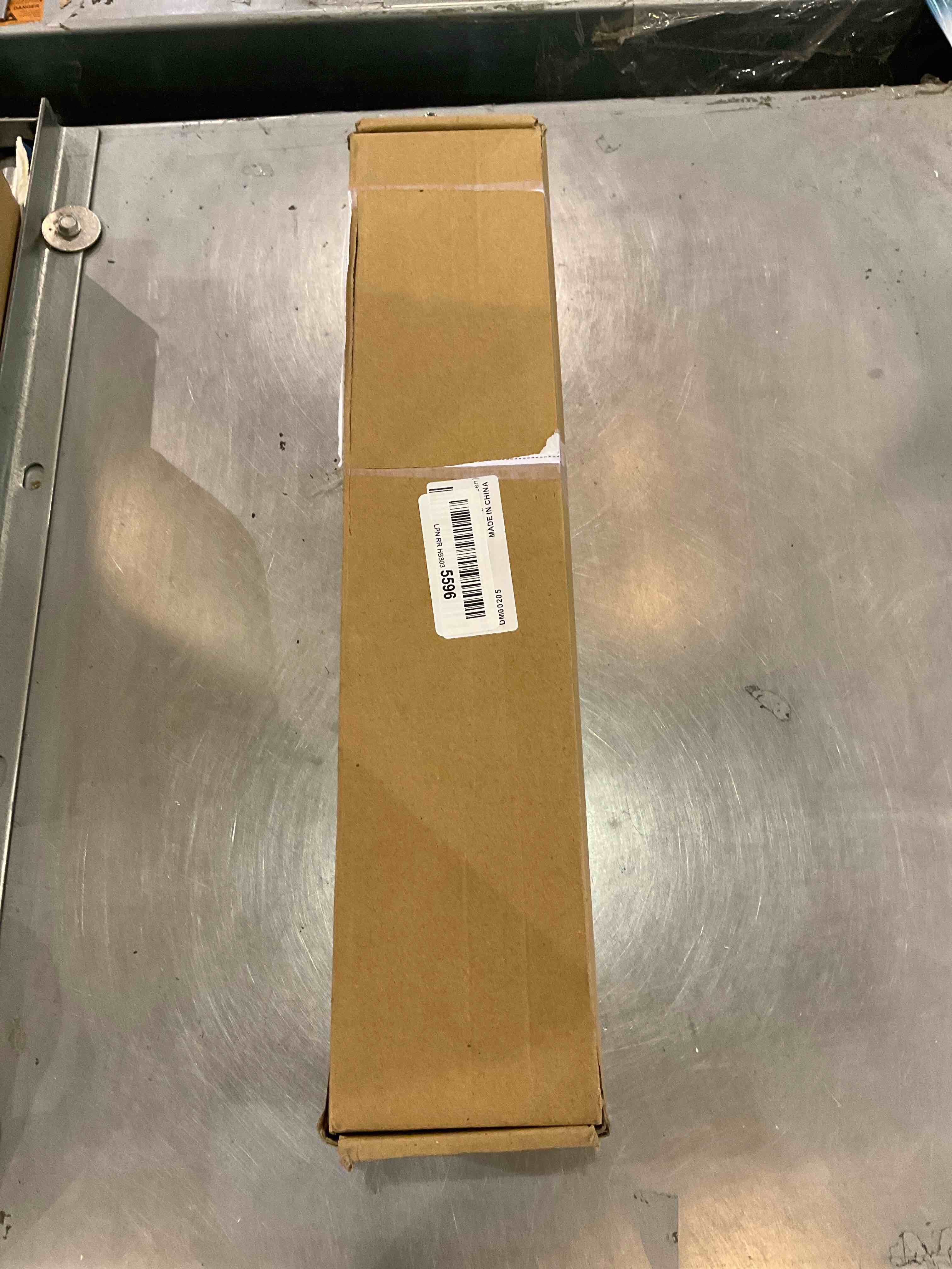 https://s3.amazonaws.com/lotting-images-prod/bidfta/EXS00894974_1701806496302.jpeg