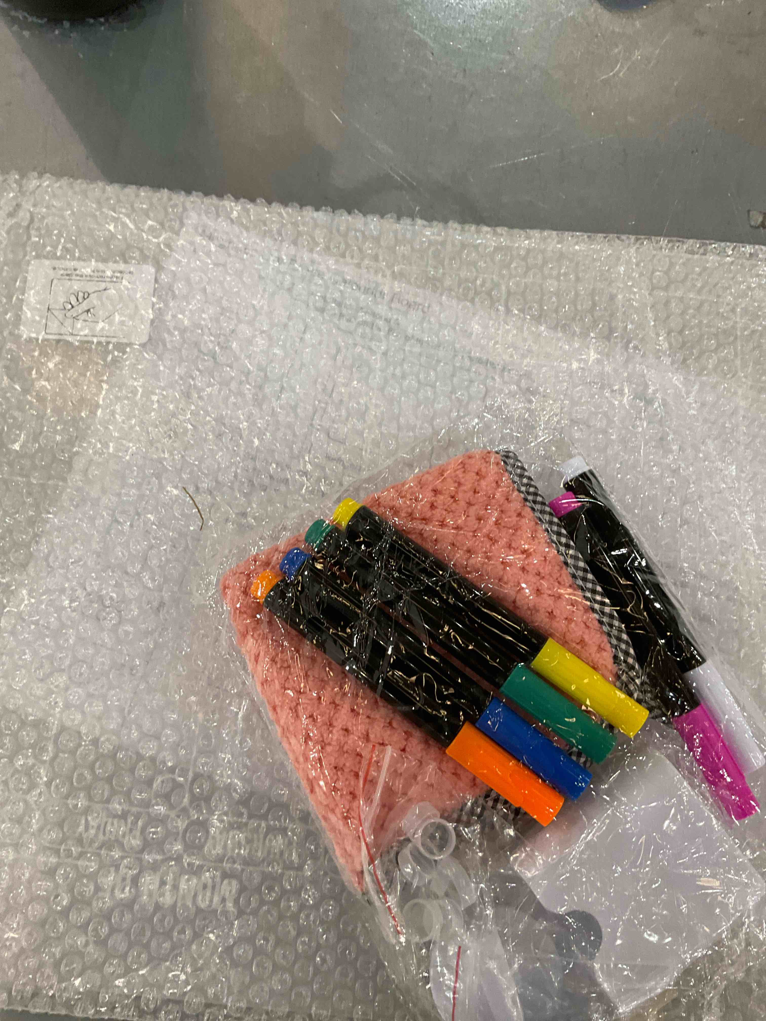 https://s3.amazonaws.com/lotting-images-prod/bidfta/EXS00895404_1699646554281.jpeg