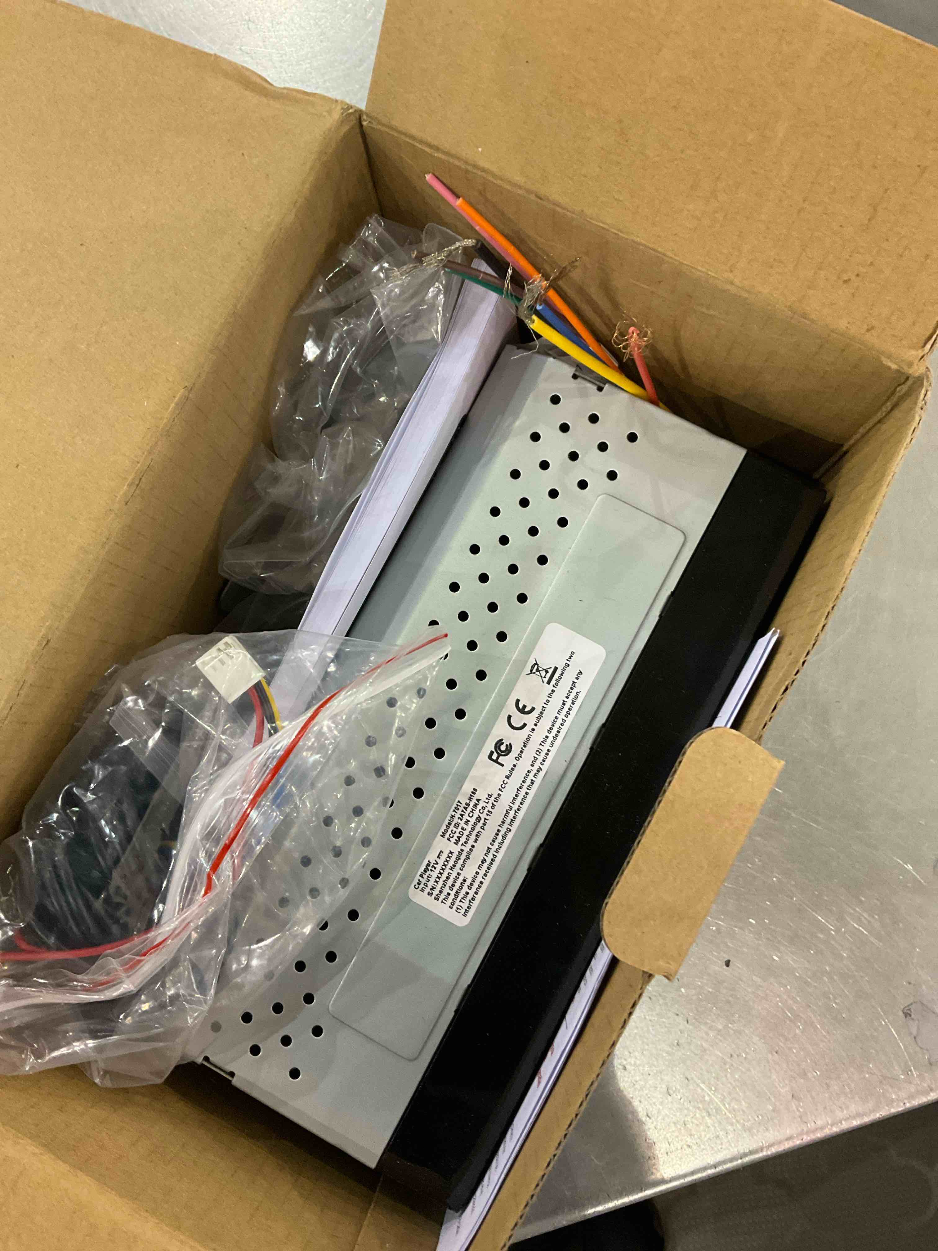 https://s3.amazonaws.com/lotting-images-prod/bidfta/EXS00895510_1700592671115.jpeg
