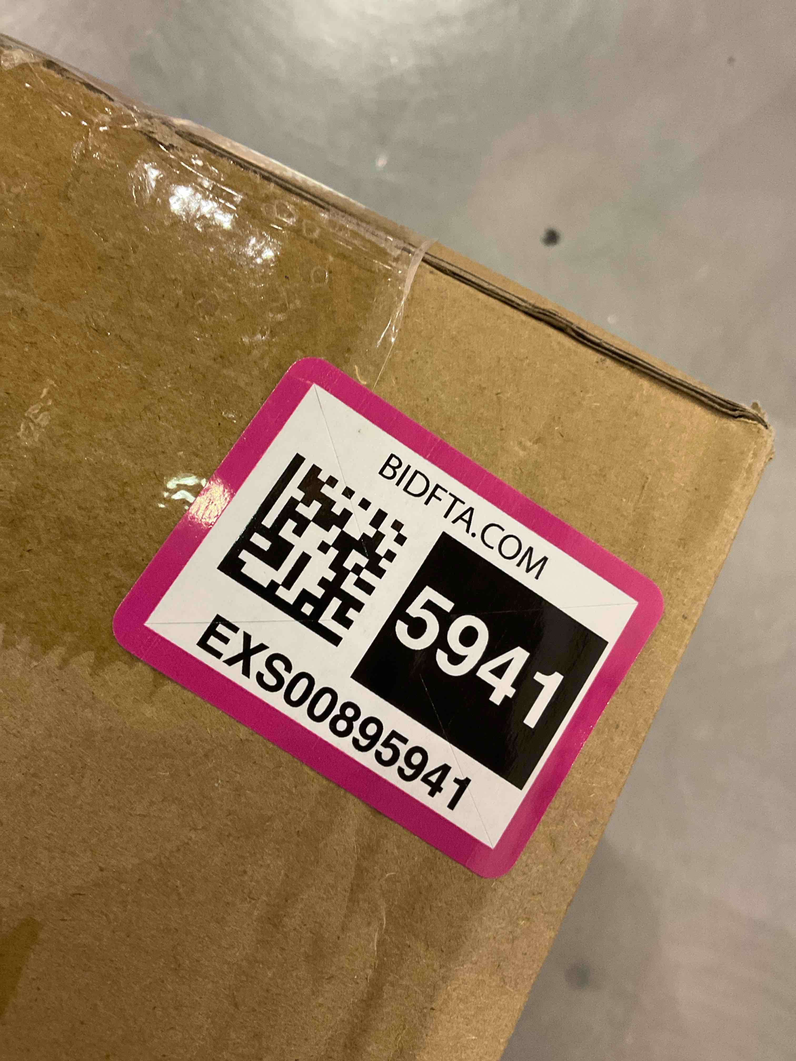 https://s3.amazonaws.com/lotting-images-prod/bidfta/EXS00895941_1701264744476.jpeg