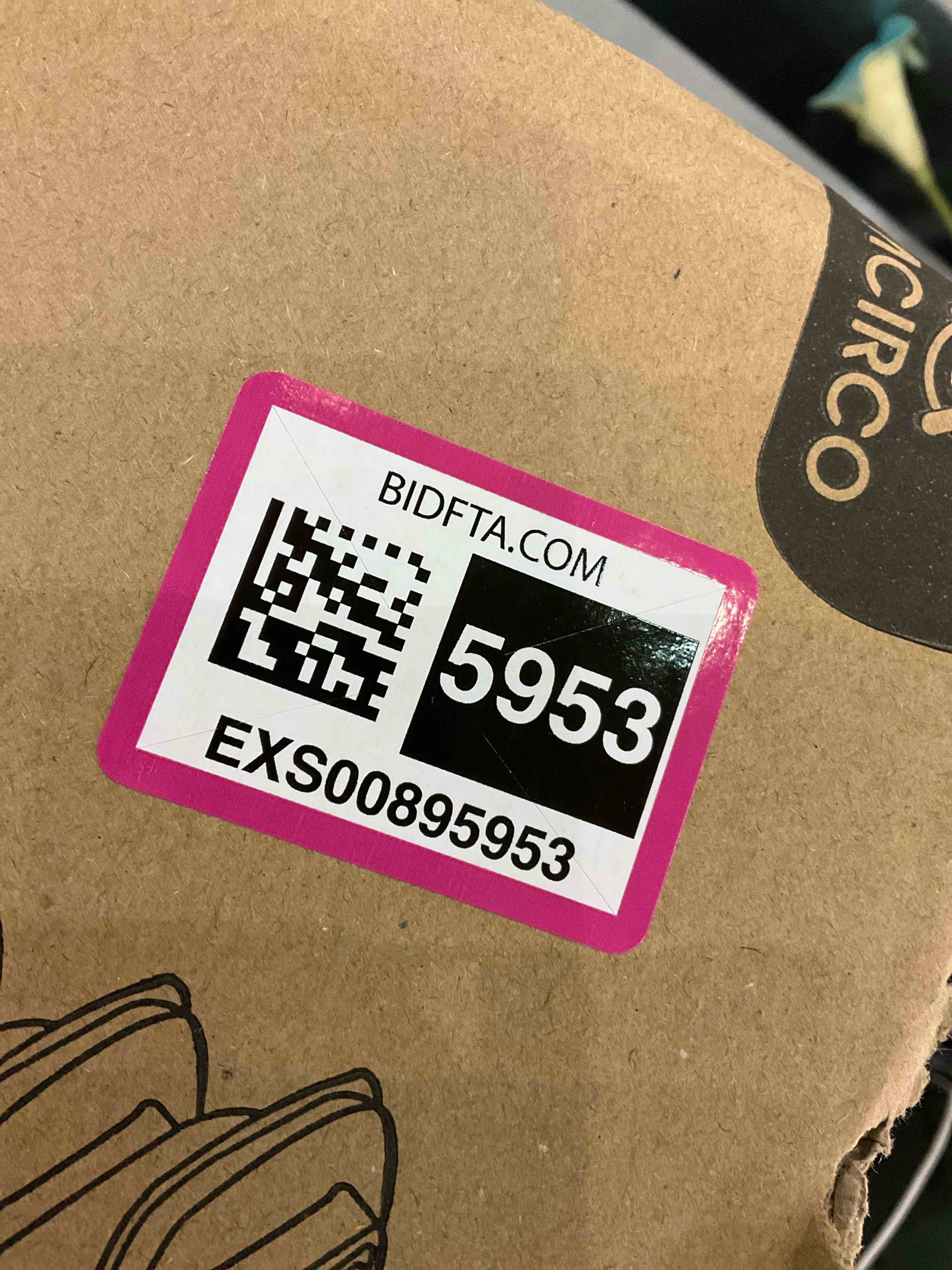 https://s3.amazonaws.com/lotting-images-prod/bidfta/EXS00895953_1701265487413.jpeg
