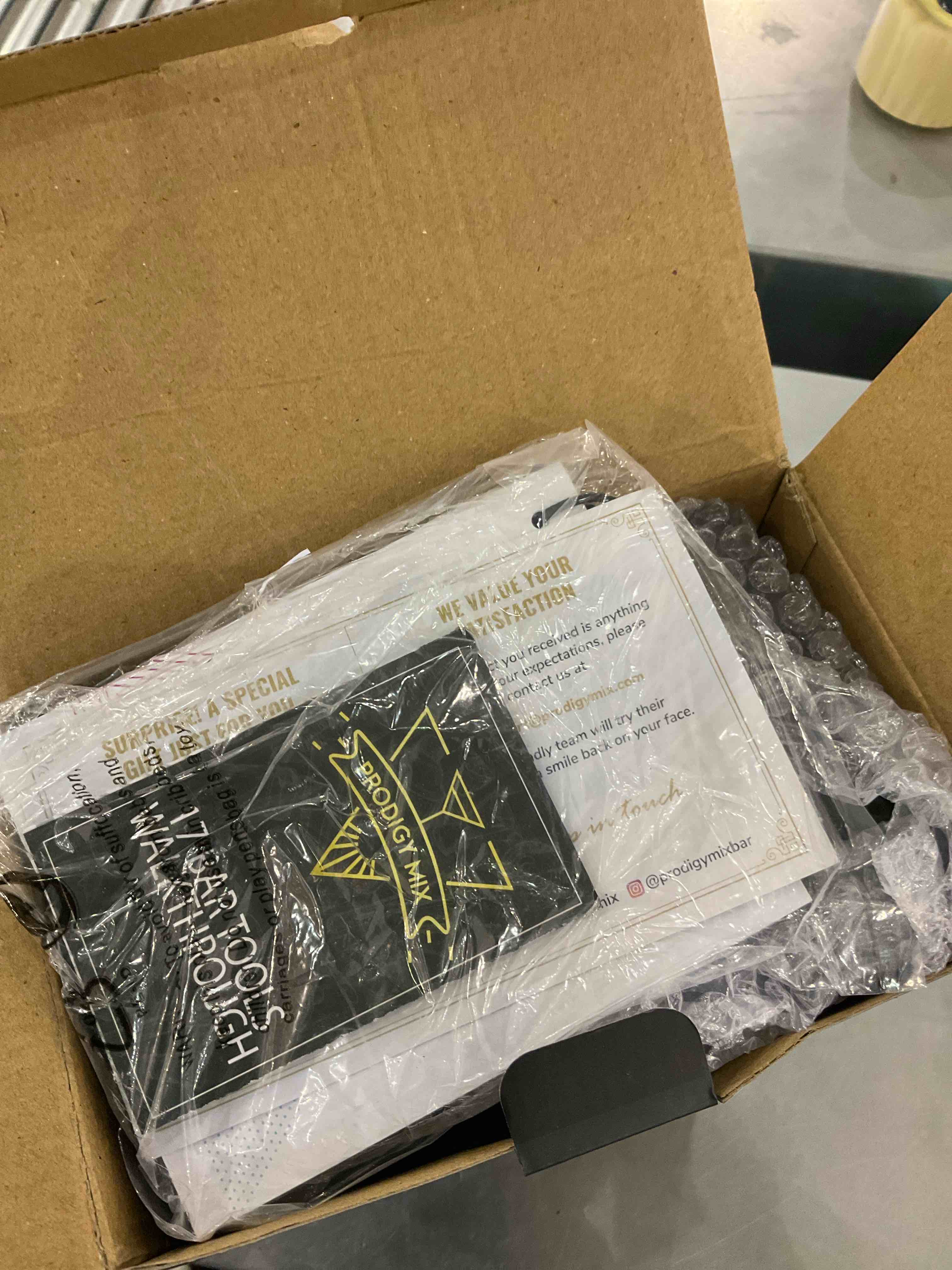 https://s3.amazonaws.com/lotting-images-prod/bidfta/EXS00895958_1701265989248.jpeg