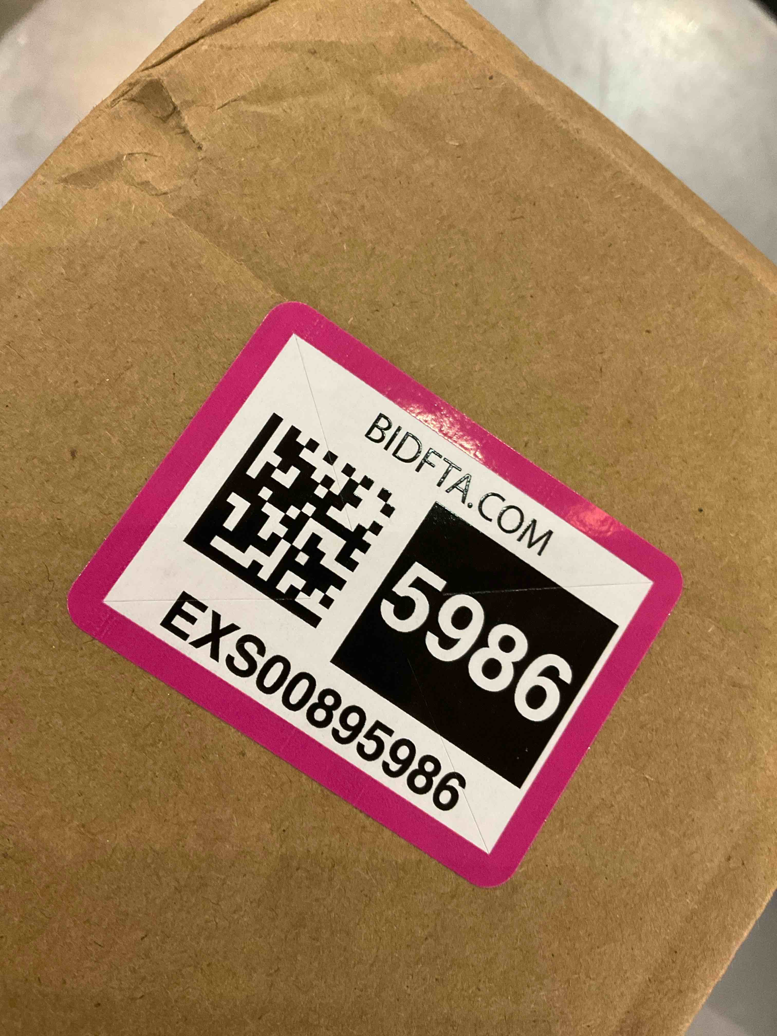 https://s3.amazonaws.com/lotting-images-prod/bidfta/EXS00895986_1701269840203.jpeg