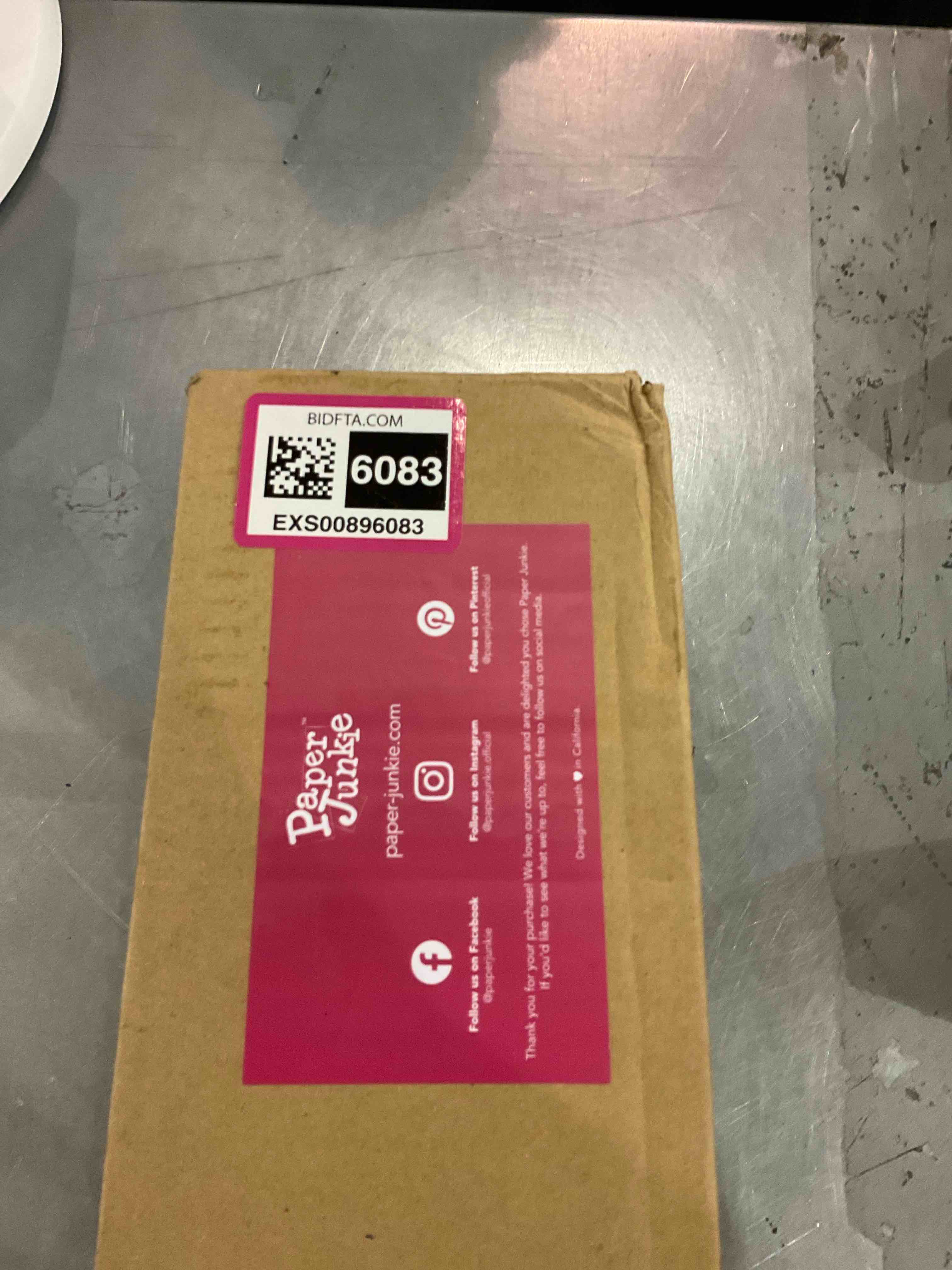 https://s3.amazonaws.com/lotting-images-prod/bidfta/EXS00896083_1699879001230.jpeg